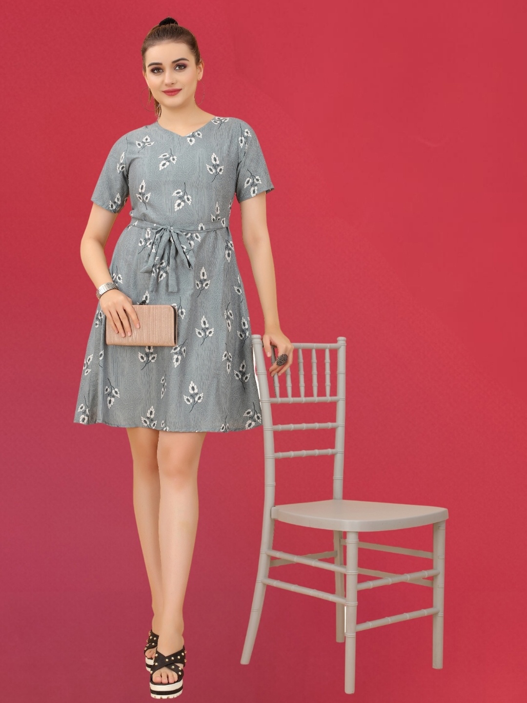 

MAGMINA Floral Printed A-Line Dress, Grey