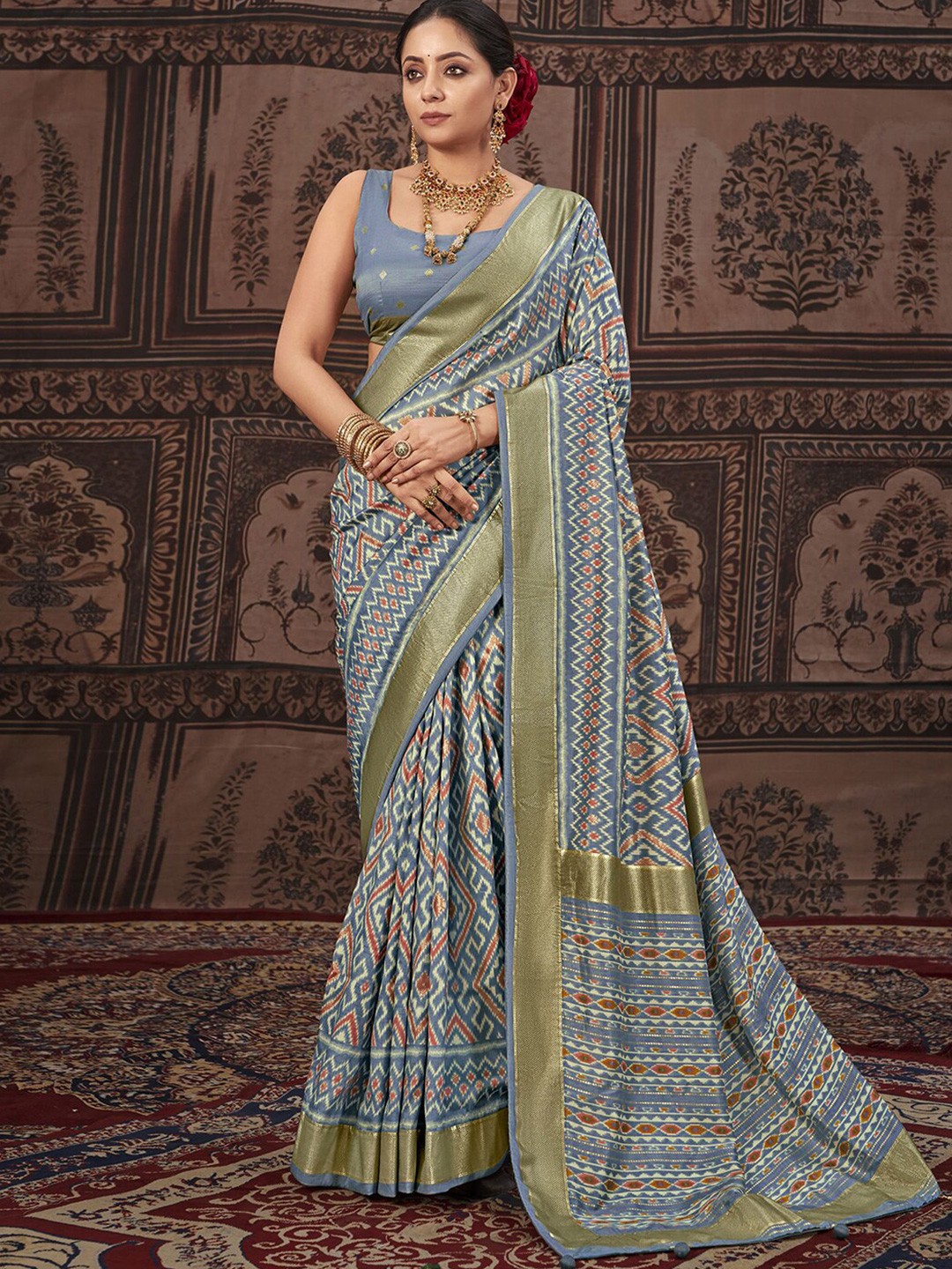 

Satrani Geometric Woven Design Zari Pure Silk Pochampally Saree, Grey