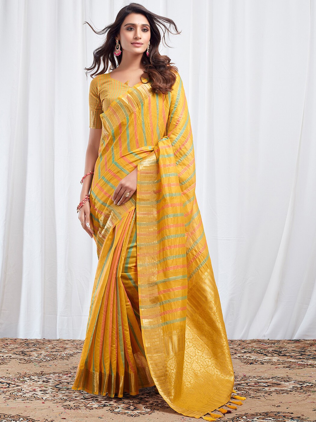 

Satrani Leheriya Printed Zari Silk Cotton Leheriya Saree, Yellow