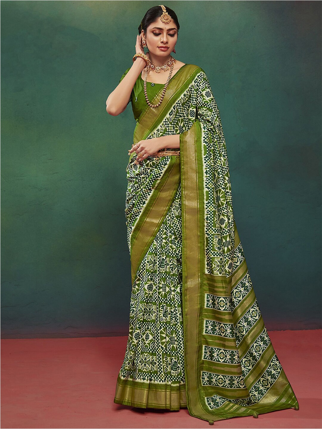 

Satrani Ethnic Motifs Woven Design Zari Pure Silk Sungudi Saree, Green