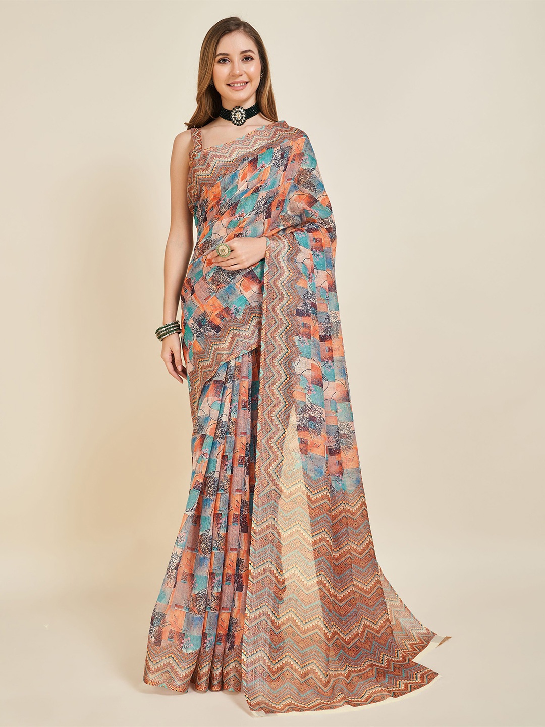 

Fevinaa Floral Printed Linen Blend Saree, Brown