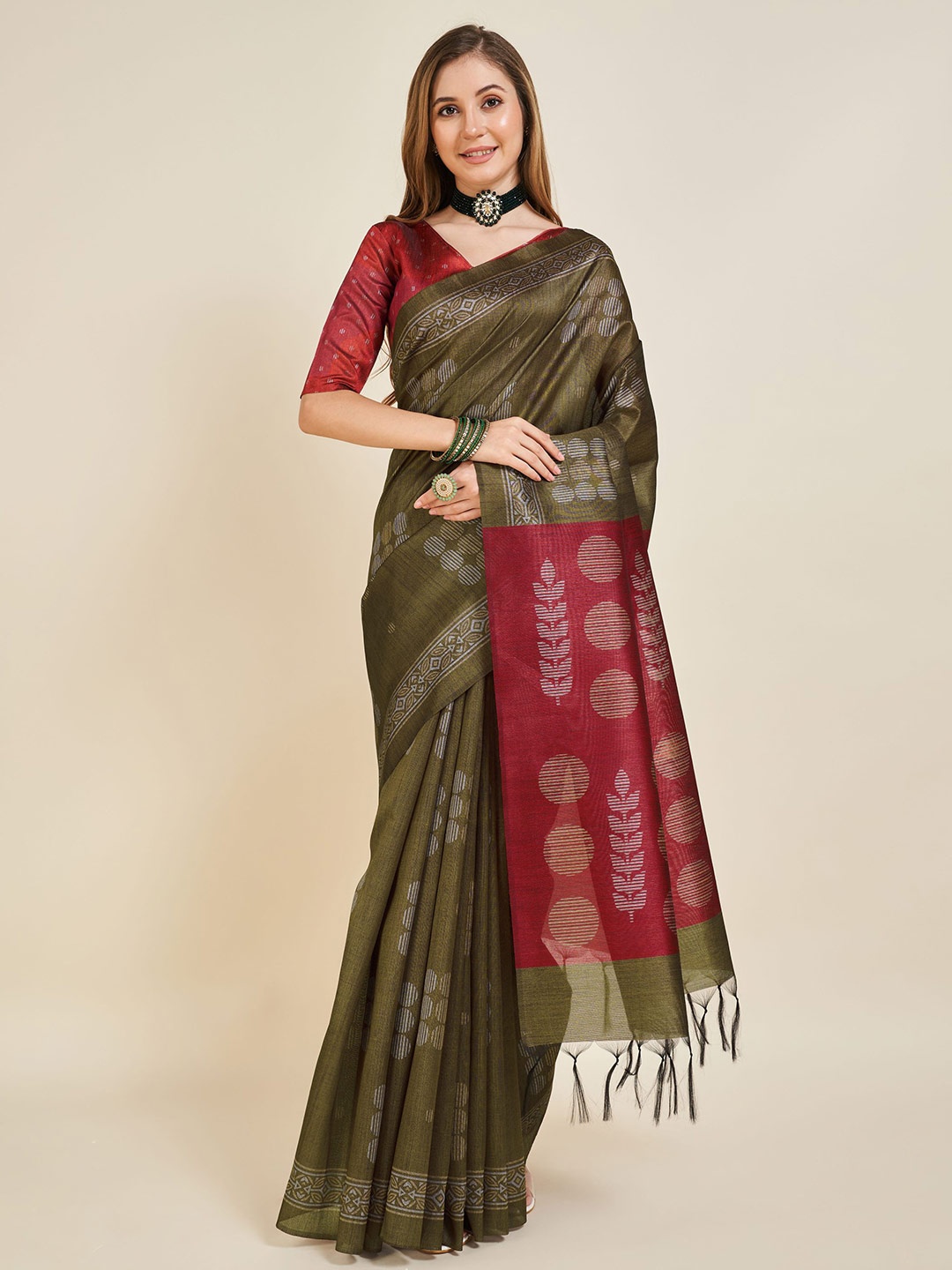 

Fevinaa Geometric Printed Saree, Green