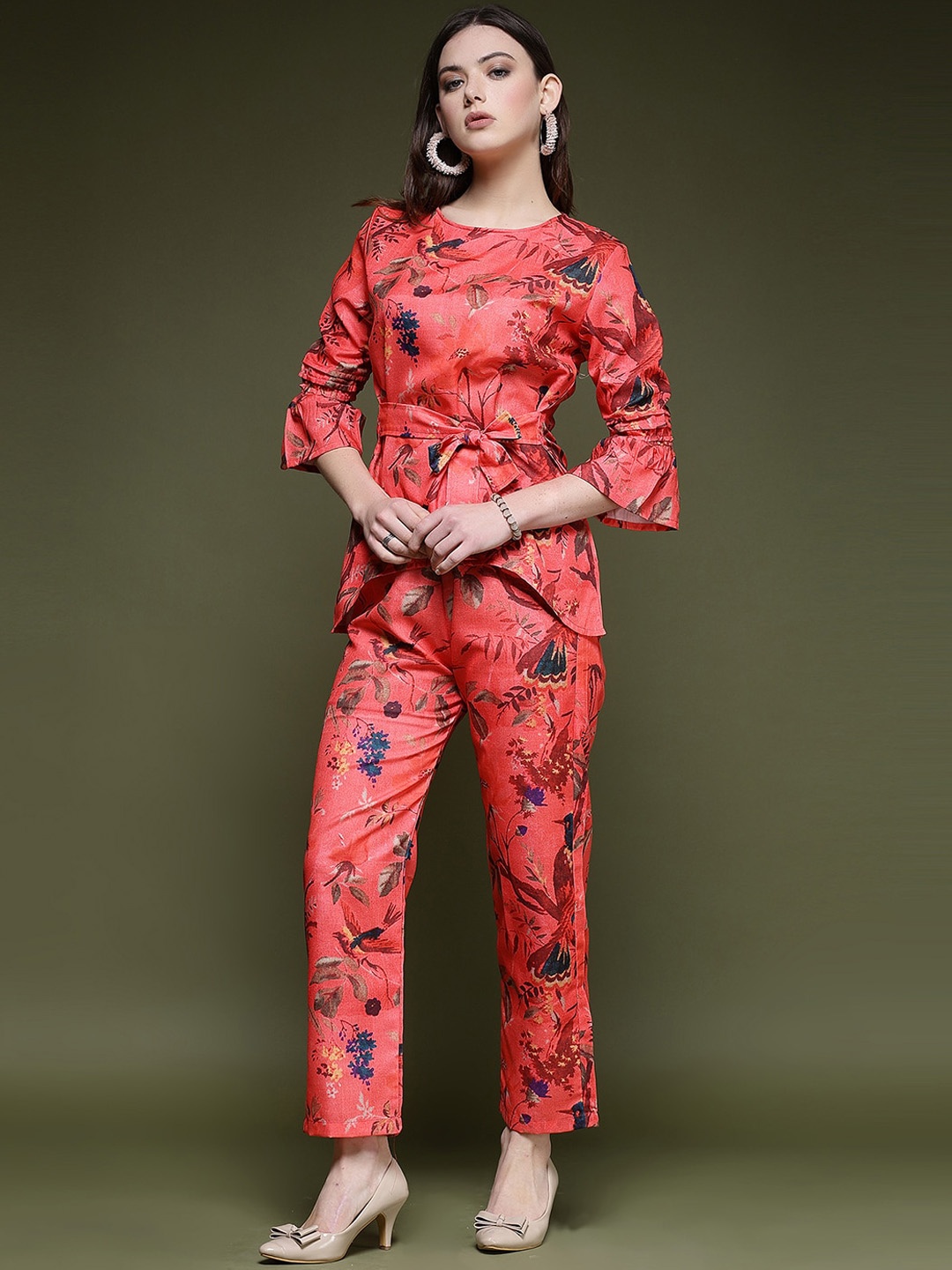 

Selvia Floral Printed Top With Trousers, Peach