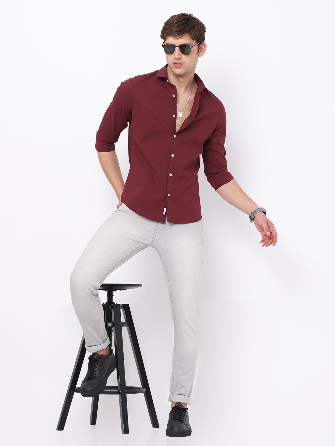 

FLY 69 Premium Slim Fit Spread Collar Pure Cotton Casual Shirt, Maroon