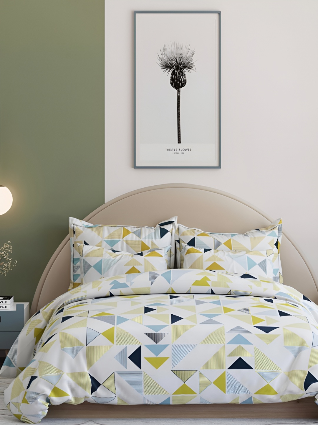 

THE HOME STYLE White & Blue Geometric Printed Cotton 300 TC King Bedsheet Set