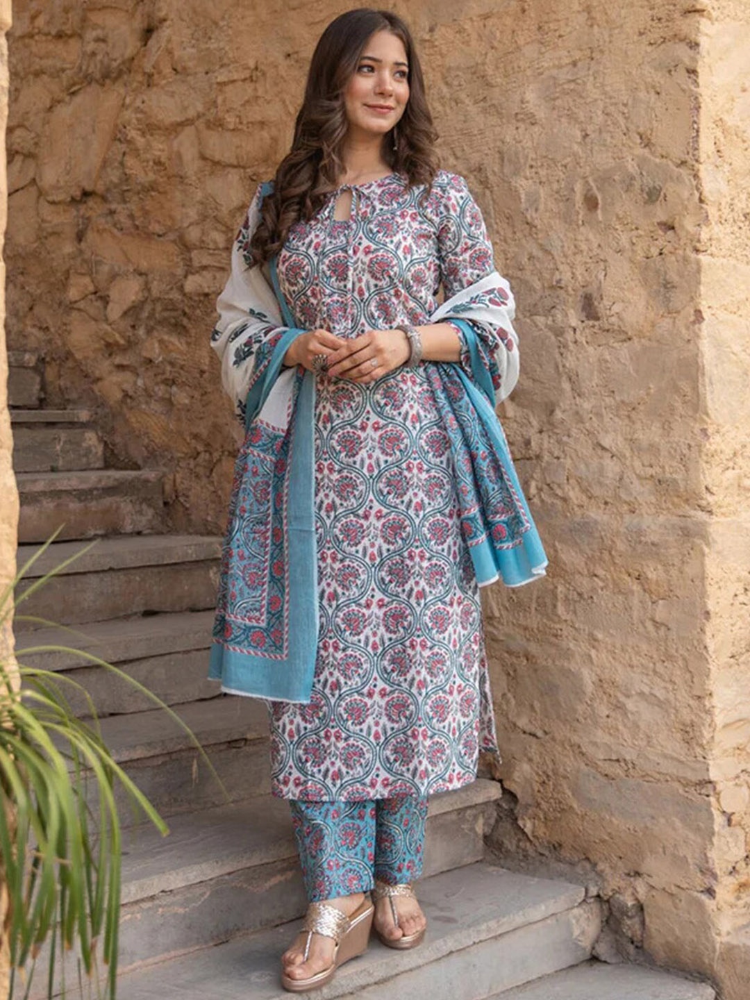 

SKYLEE White Floral Printed Tie-Up Neck Straight Kurta With Palazzos & Dupatta