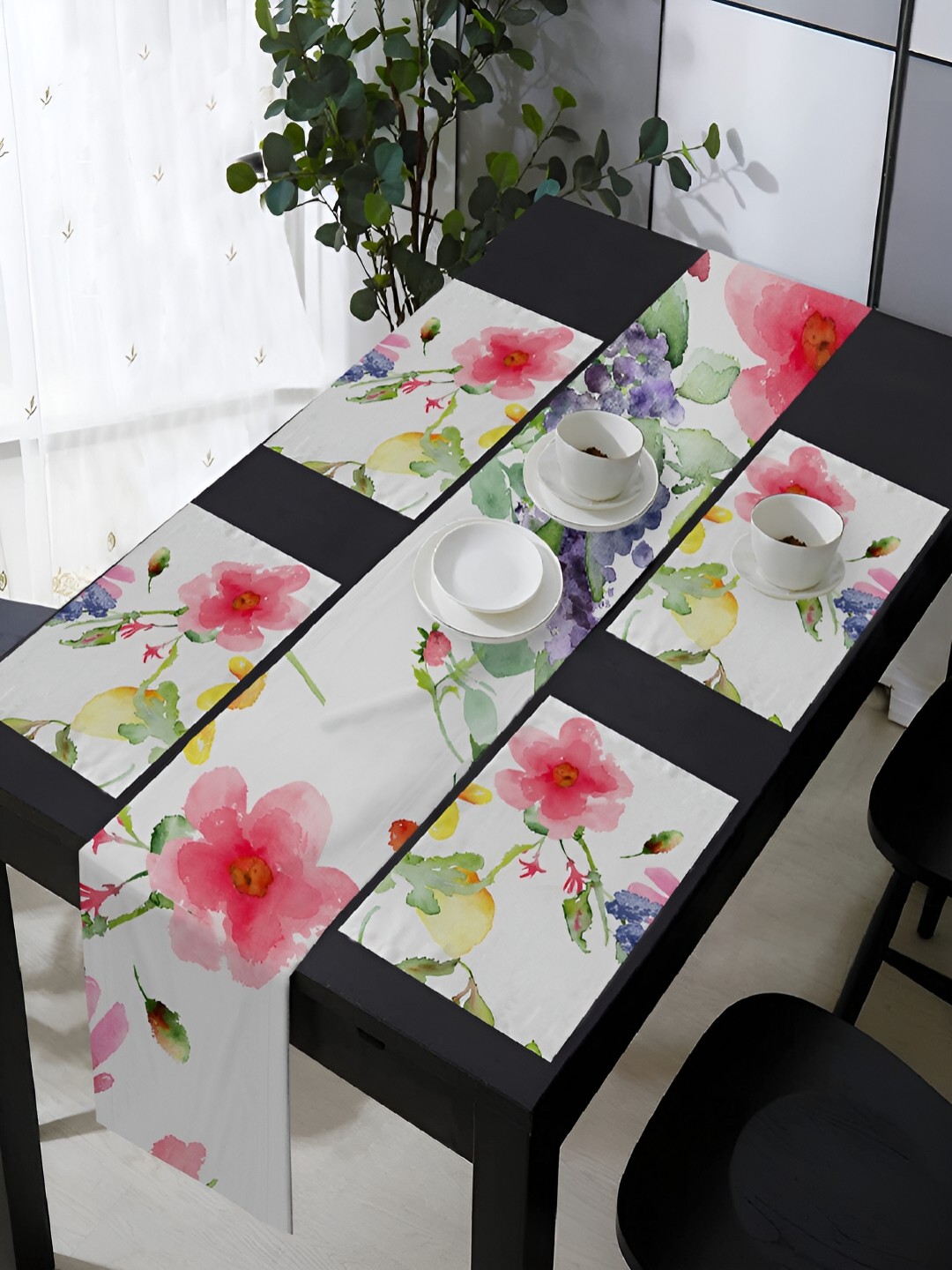 OASIS White & Purple 5 Pieces Printed Cotton Table Mats with Runner