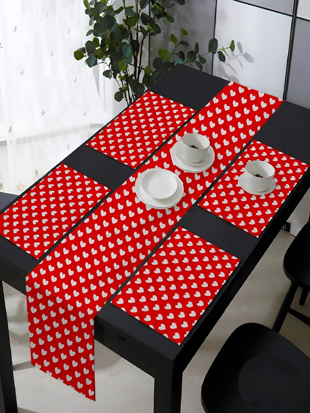 

OASIS Red & White 5 Pieces Printed Cotton Table Mats with Runner