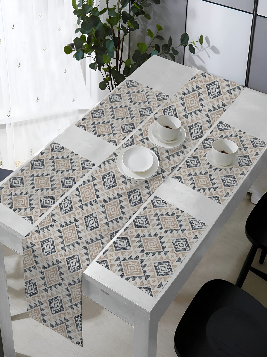 

OASIS Beige & Grey 5 Pieces Geometric Printed Cotton Table Mats with Runner