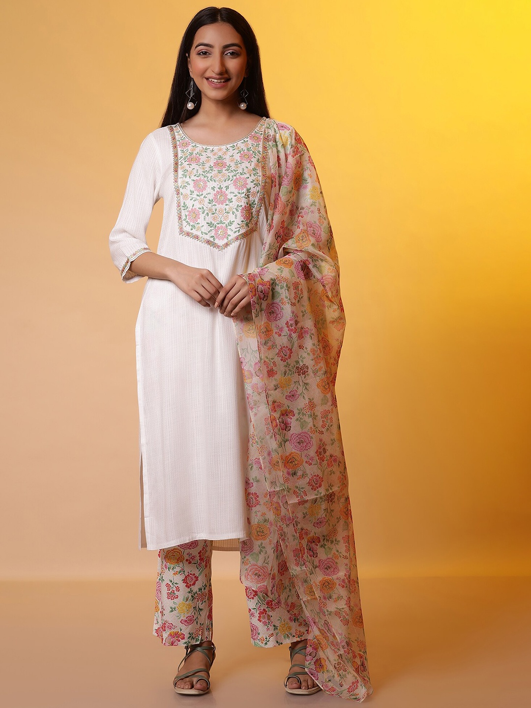 

AURELIA Floral Yoke Design Regular Thread Work Kurta with Palazzos & With Dupatta, White