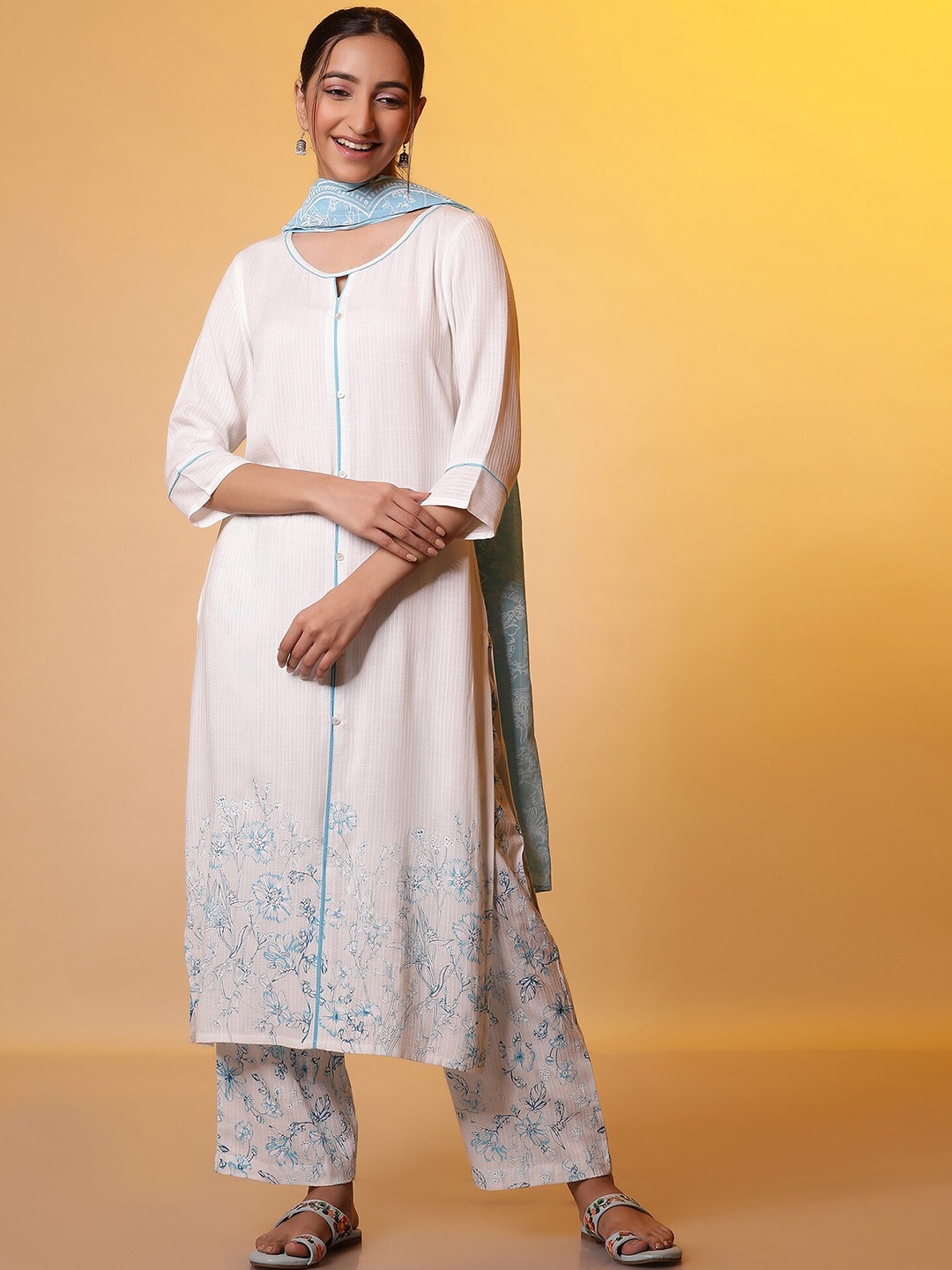 

AURELIA Round Neck Regular Straight Kurta with Palazzos & Dupatta, White