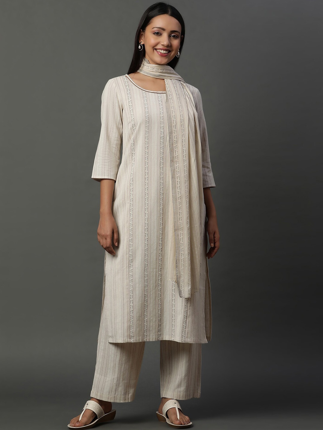 

AURELIA Geometric Printed Straight Kurta With Palazzos & Dupatta, Off white