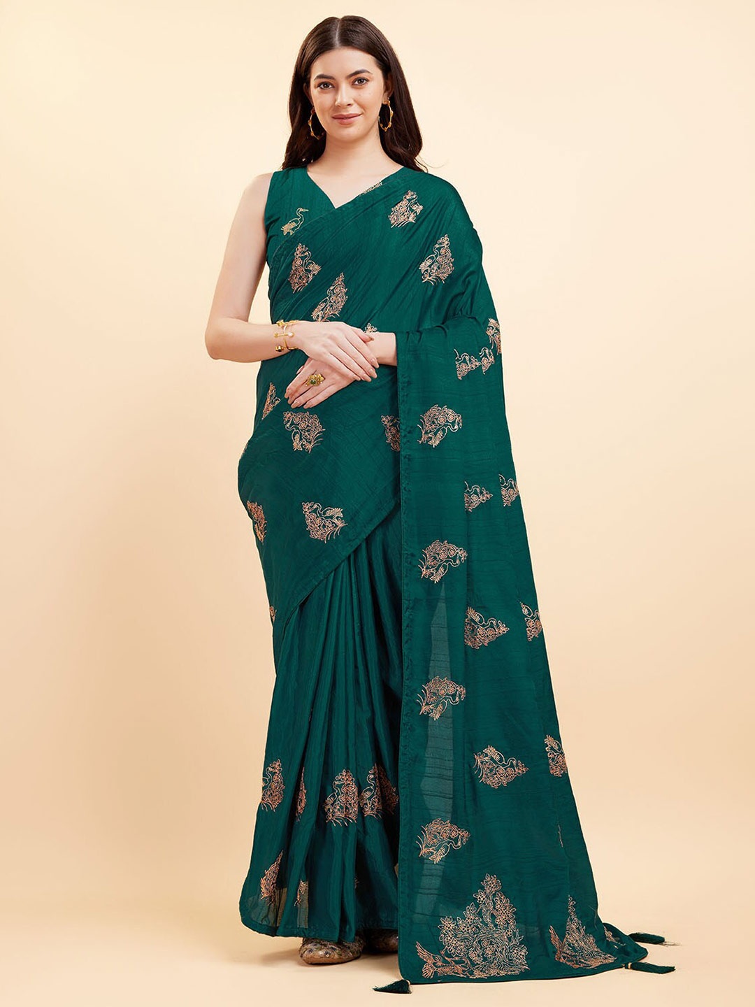 

Tasarika Floral Embroidered Pure Silk Saree, Sea green