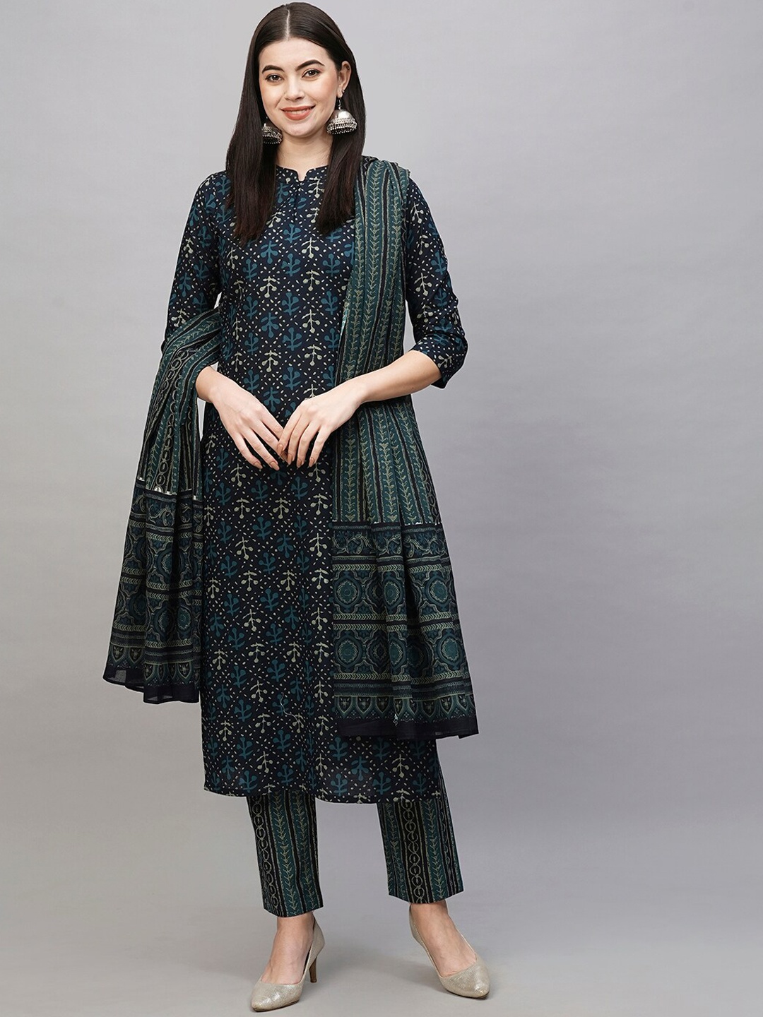 

KALINI Floral Printed Notched Neck Kurta with Trousers & With Dupatta, Green
