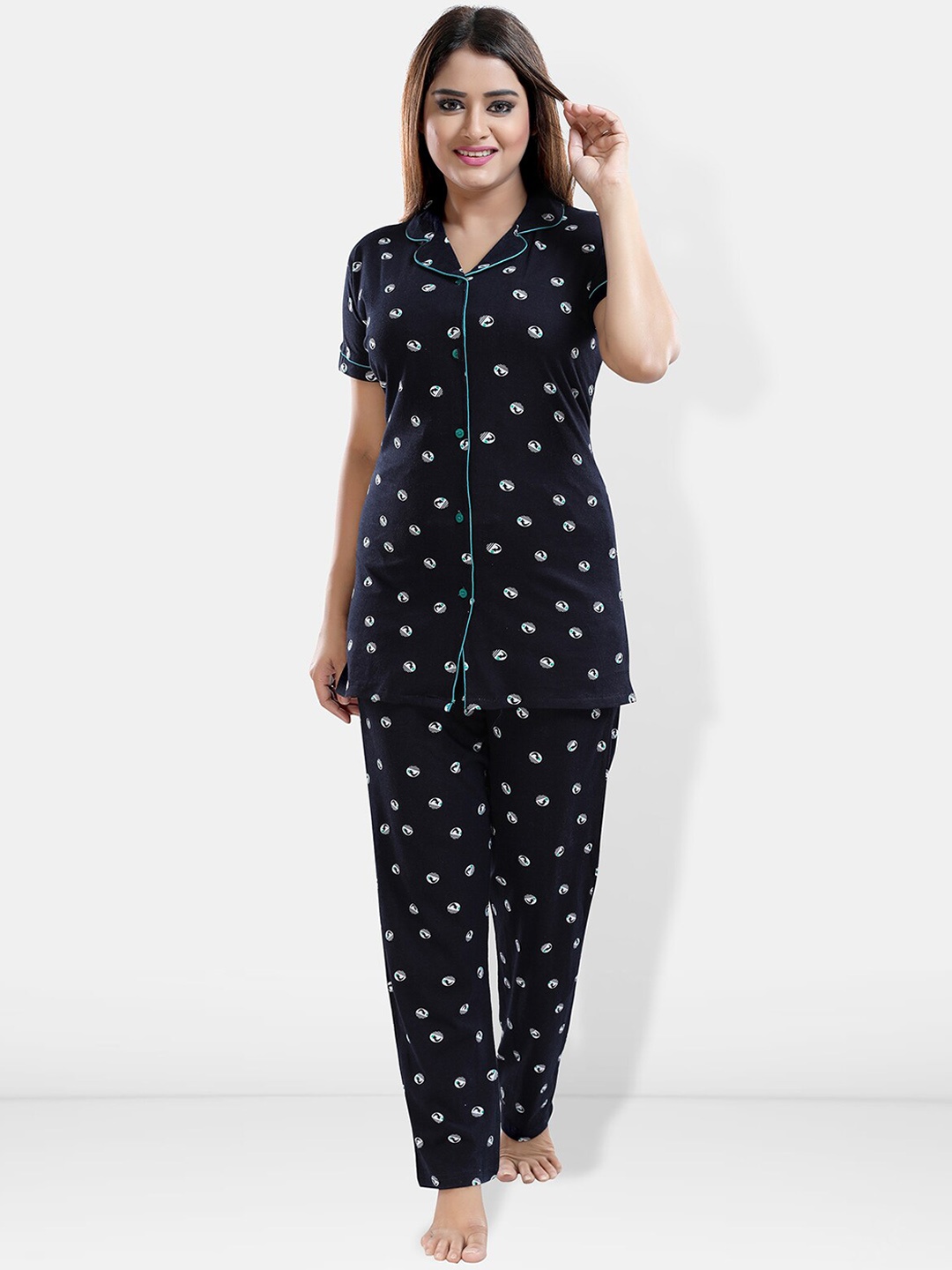 

Be You Geometric Printed Lapel Collar Night Suit, Black