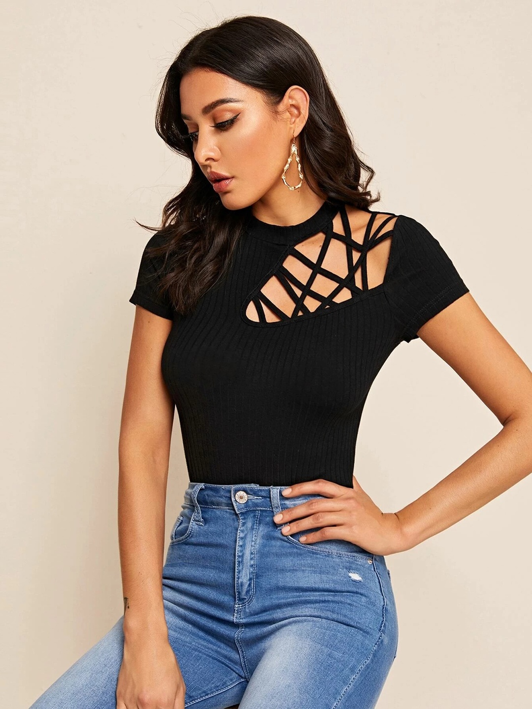 

Stylecast X Slyck Cut Out Round Neck Top, Black