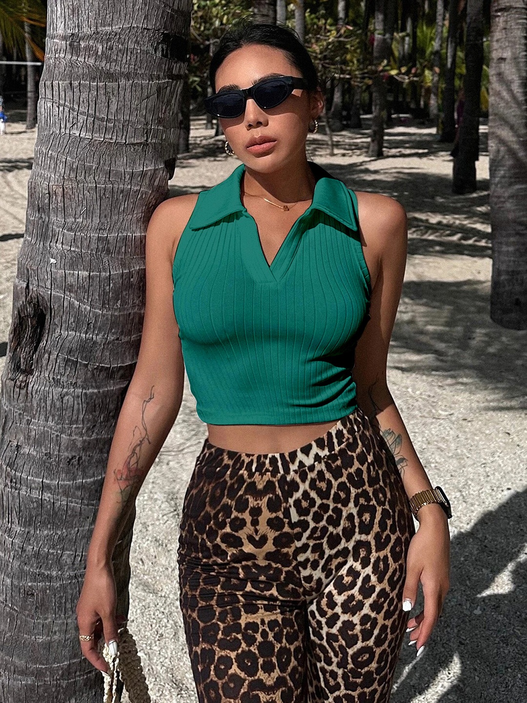 

Stylecast X Slyck Green Ribbed Shirt Collar Fitted Crop Top