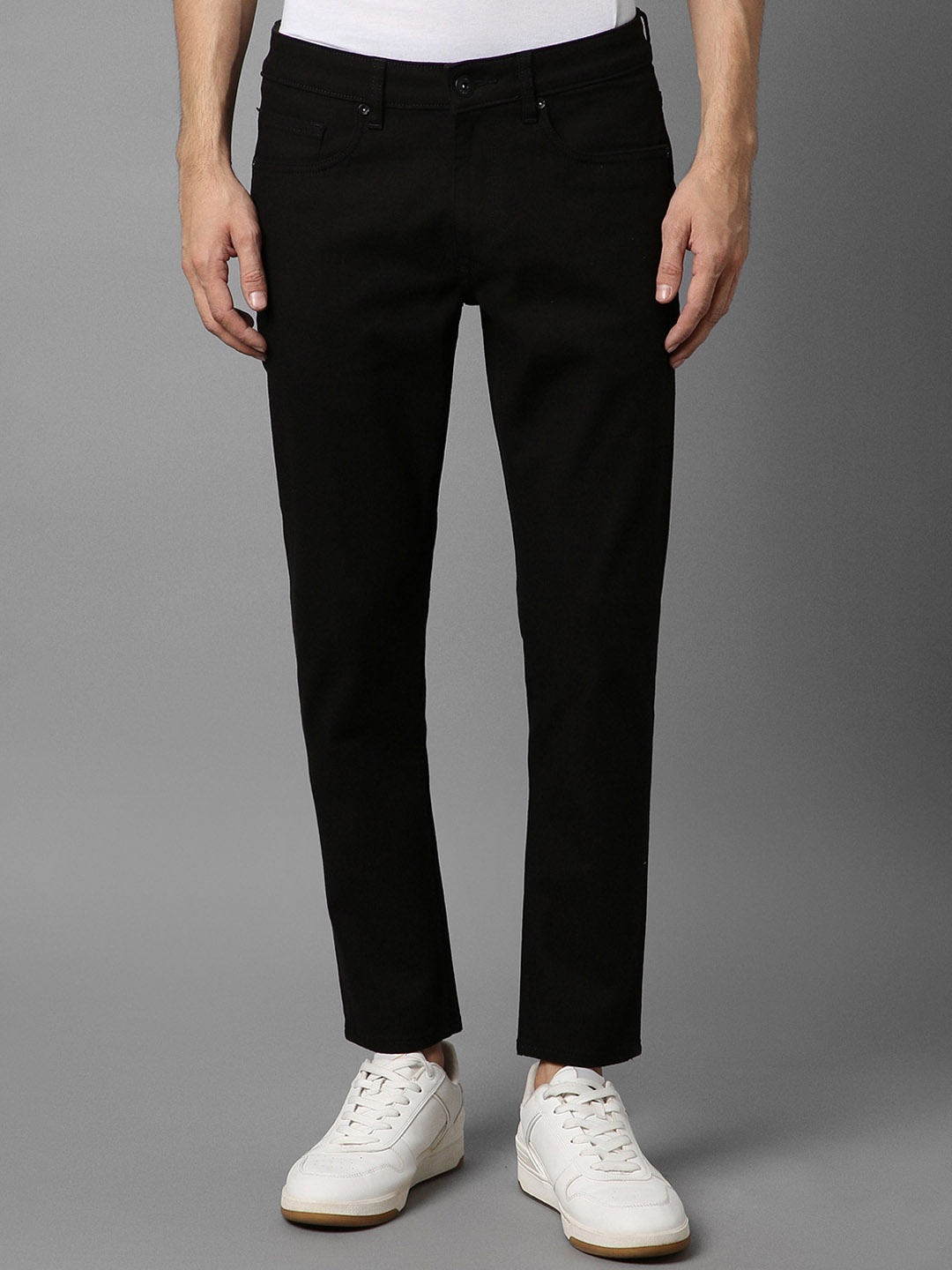 

Louis Philippe Jeans Men Slim Fit Mid-Rise Clean Look Stretchable Jeans, Black
