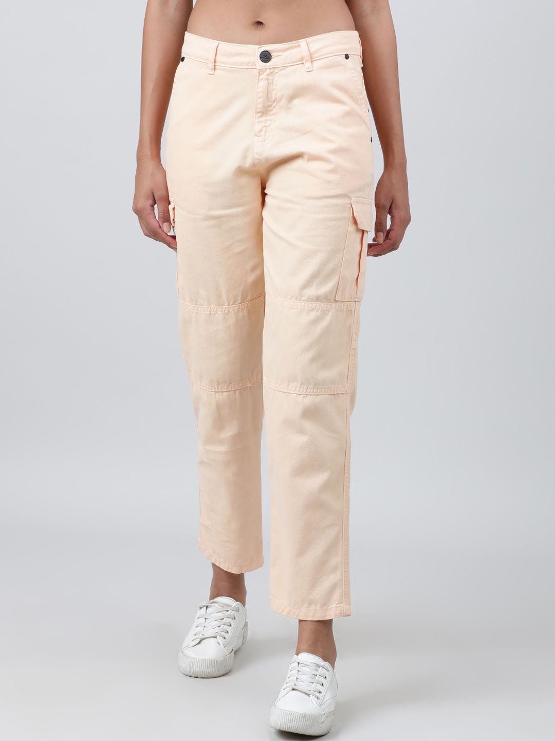 

IVOC Women slim fit Cargo Trouser, Peach