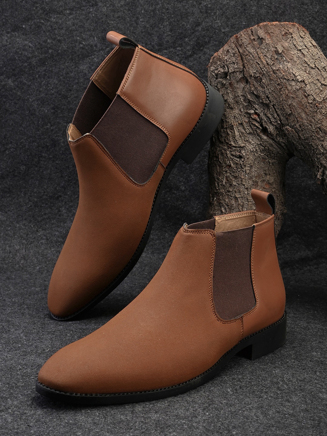 

The Roadster Lifestyle Co Men Slip-On Mid-Top Chelsea Boots, Tan