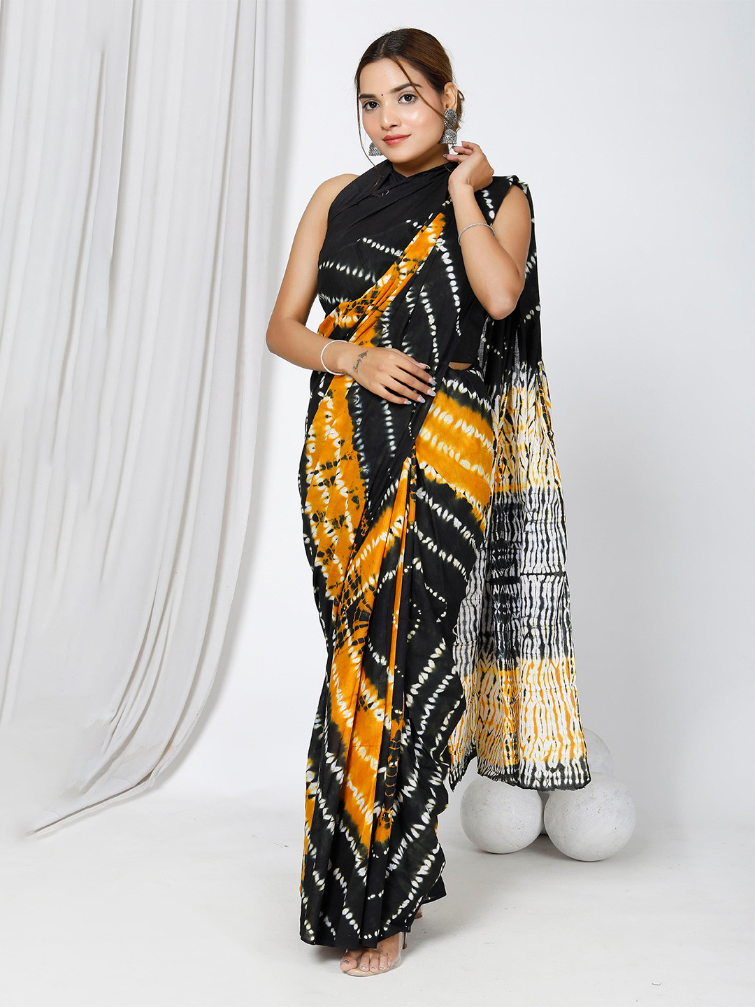 

JAIPURI BLOCK PRINT Tie and Dye Mulmul Cotton Bagru Saree, Yellow