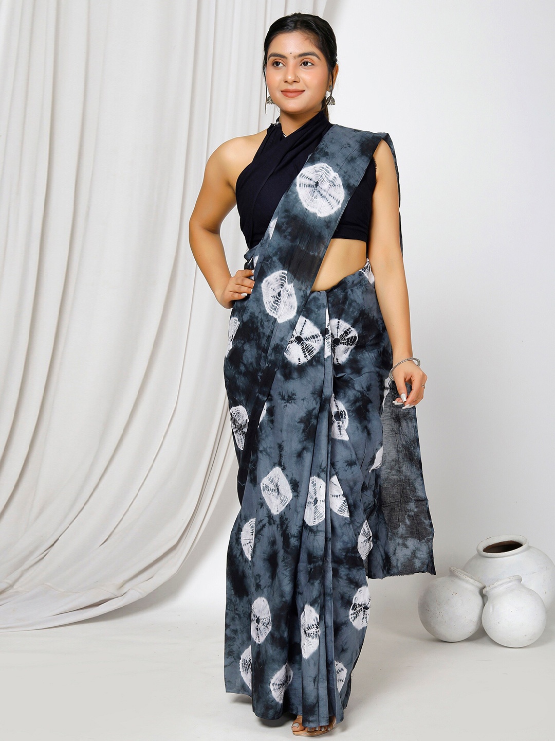 

JAIPURI BLOCK PRINT Bandhani Mulmul Cotton Bagru Saree, Grey
