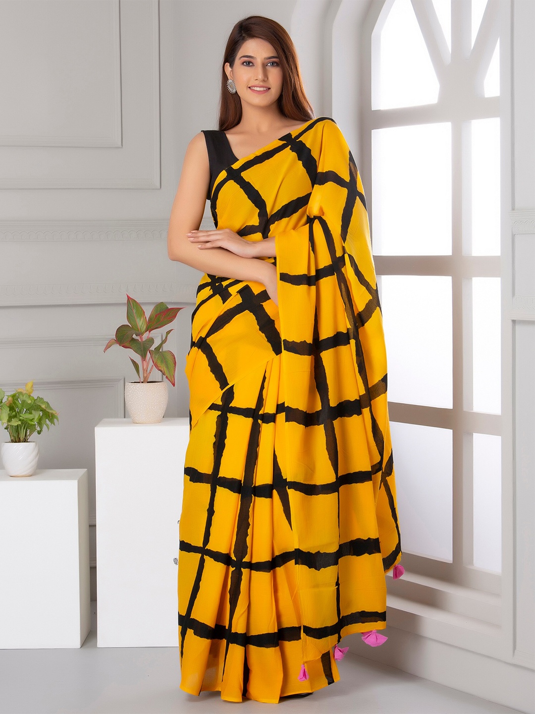 

JAIPURI BLOCK PRINT Checked Pure Cotton Block Print Saree, Yellow