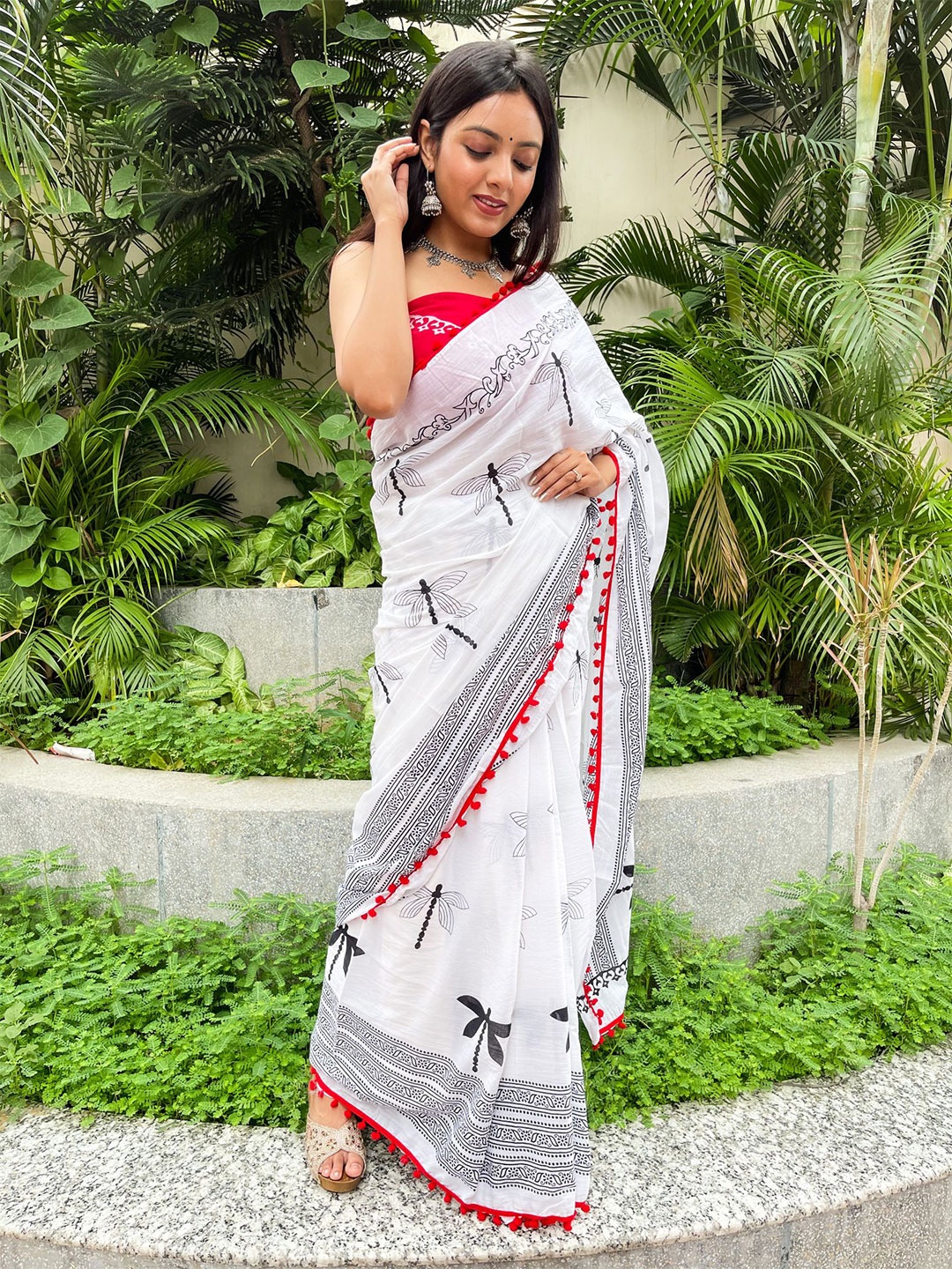 

JAIPURI BLOCK PRINT Geometric Printed Pure Cotton Mulmul Block Print Saree, White