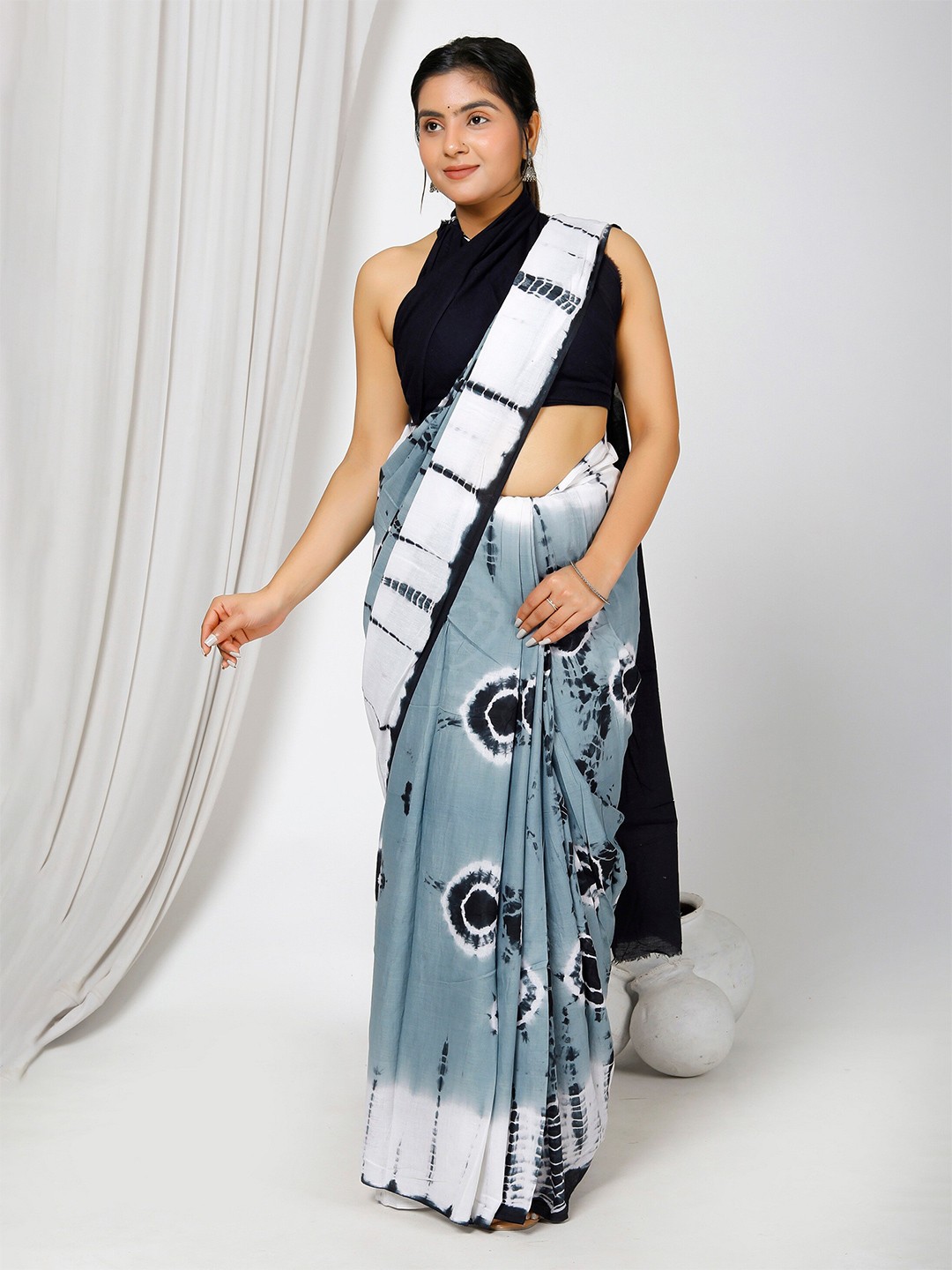 

JAIPURI BLOCK PRINT Tie and Dye Pure Cotton Bagru Saree, Grey