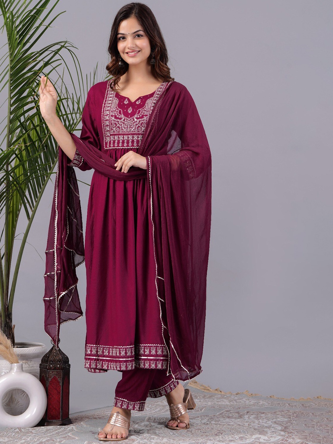 

PNEHA Ethnic Motifs Embroidered Empire Notch Neck Sequinned Kurta With Trousers & Dupatta, Maroon