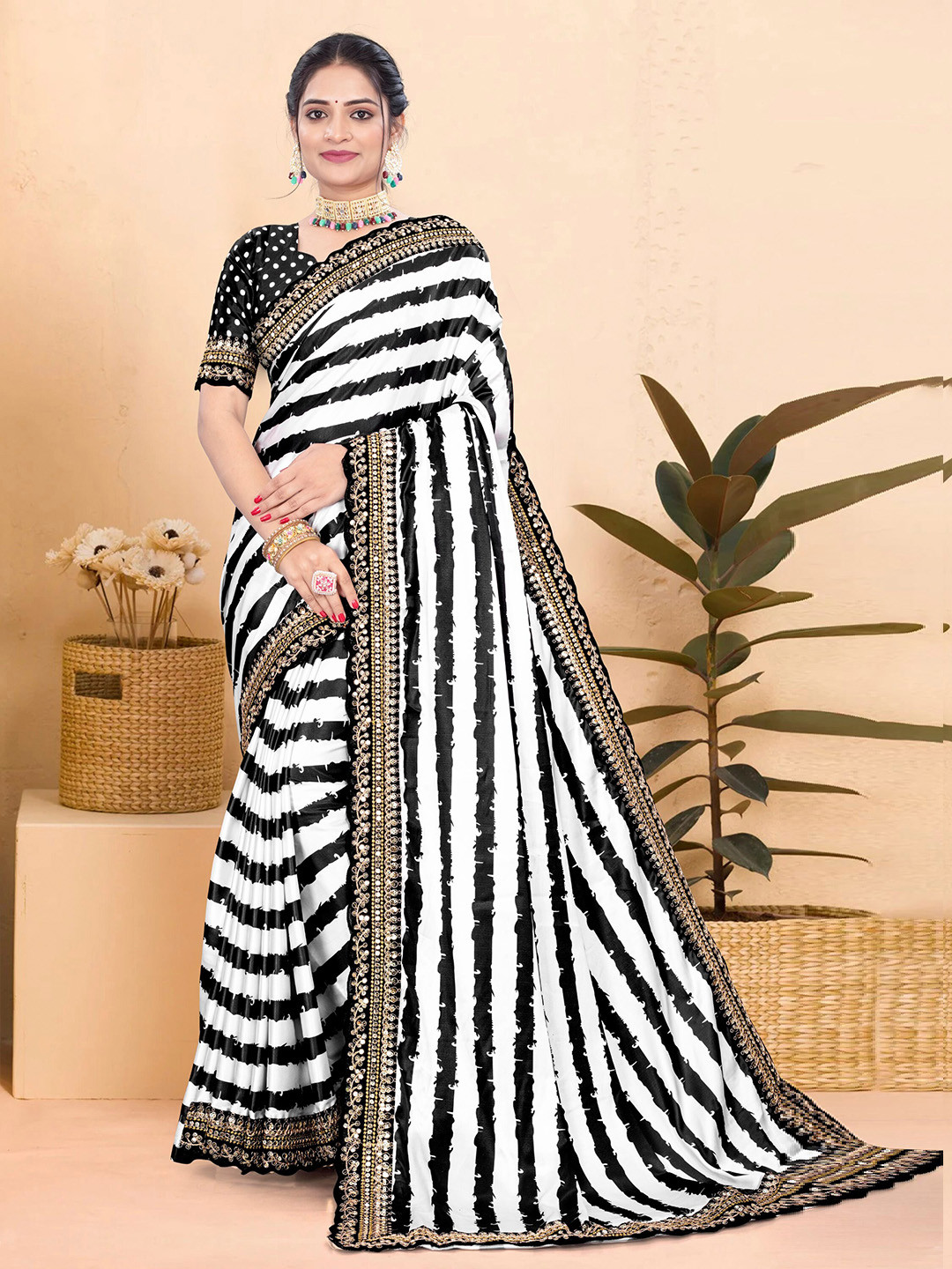 

Celeb Styles Sequinned Satin Leheriya Saree, Black