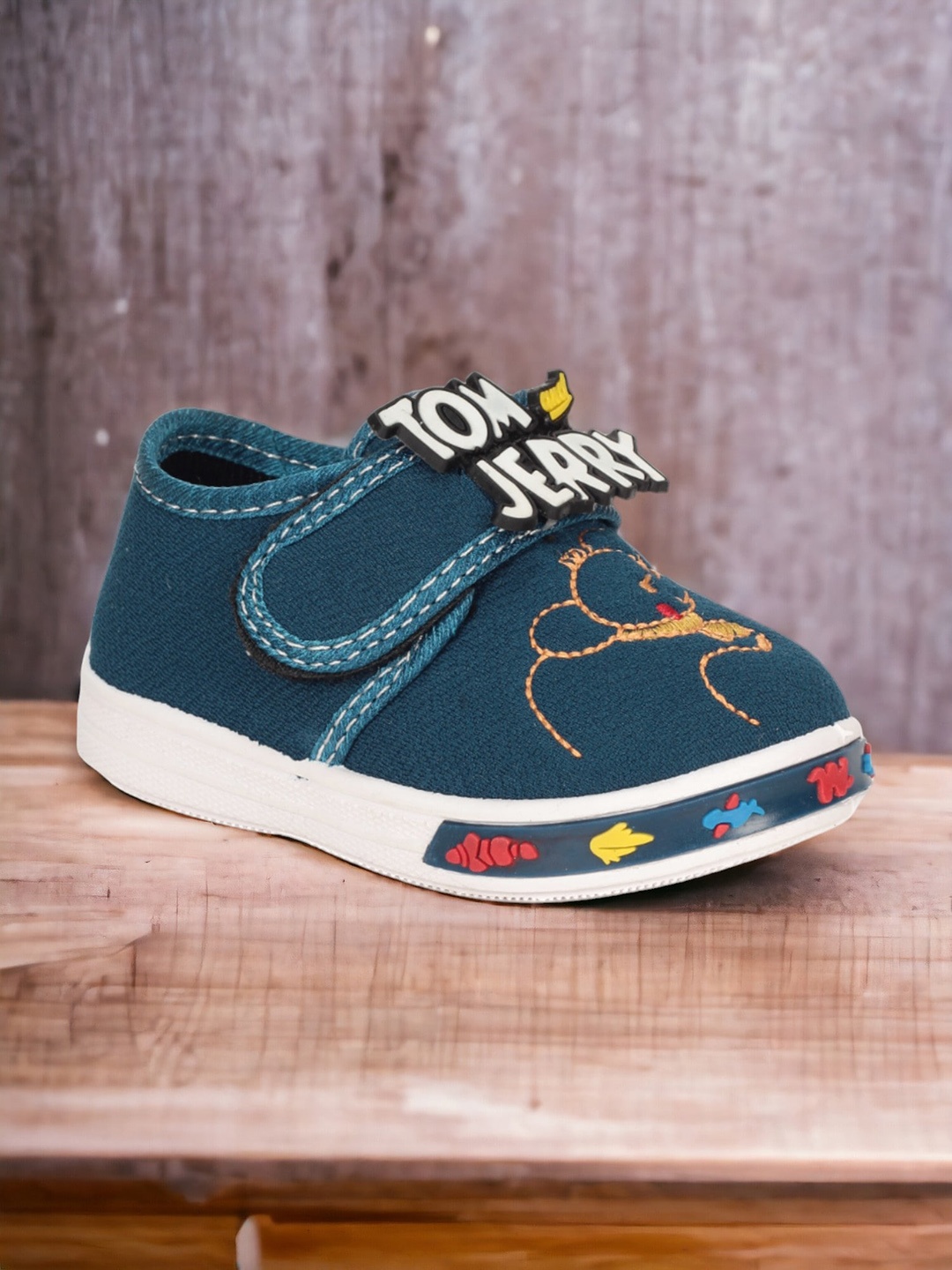 

Lil Lollipop Kids Round Toe Embellished Detail Sneakers, Navy blue