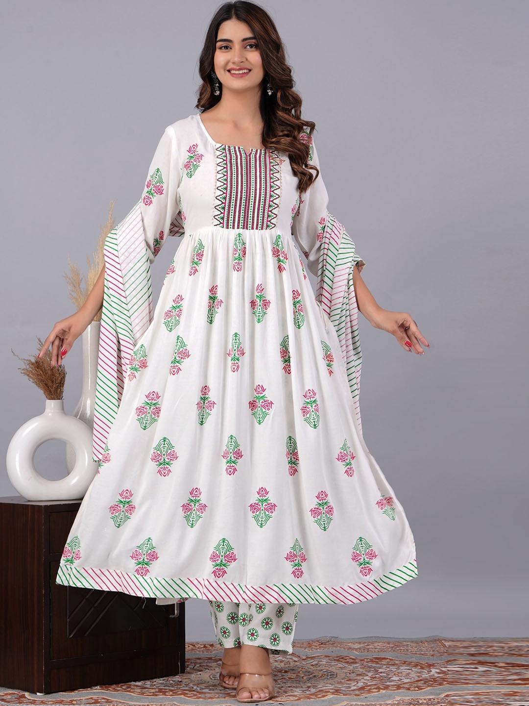 

BAESD Floral Printed Square Neck Pleated Kurta with Trousers & With Dupatta, White