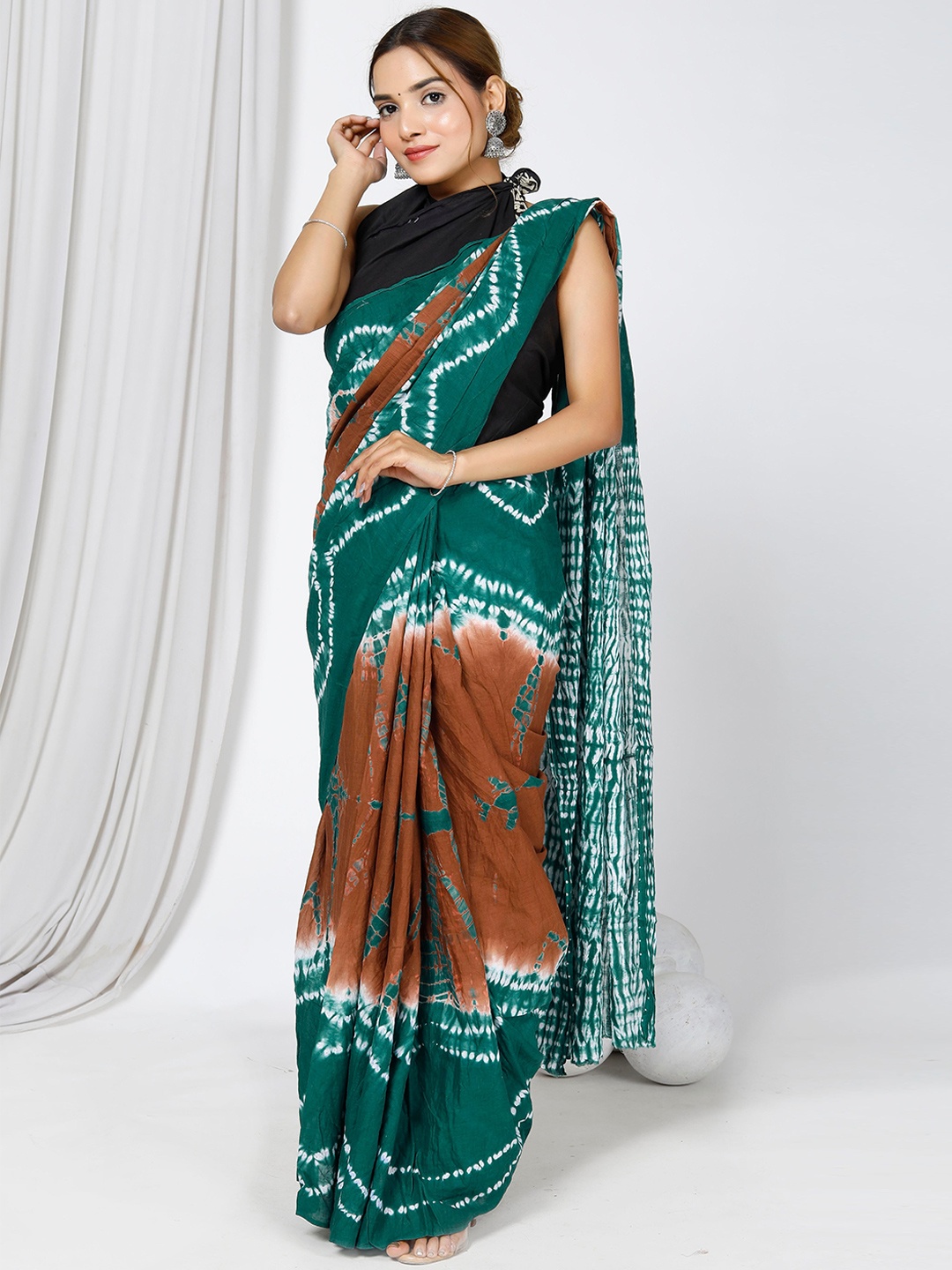 

JAIPURI BLOCK PRINT Bandhani Printed Pure Cotton Saree, Green
