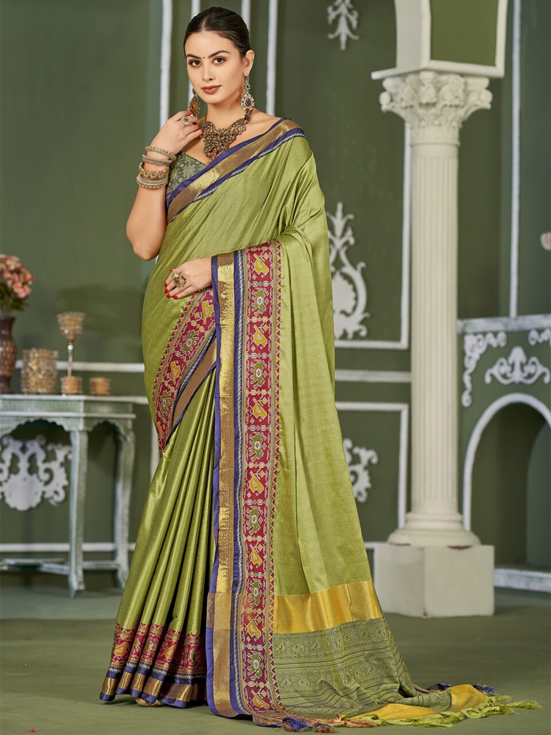 

SILKWEAR Woven Design Zari Silk Cotton Mysore Silk Saree, Green