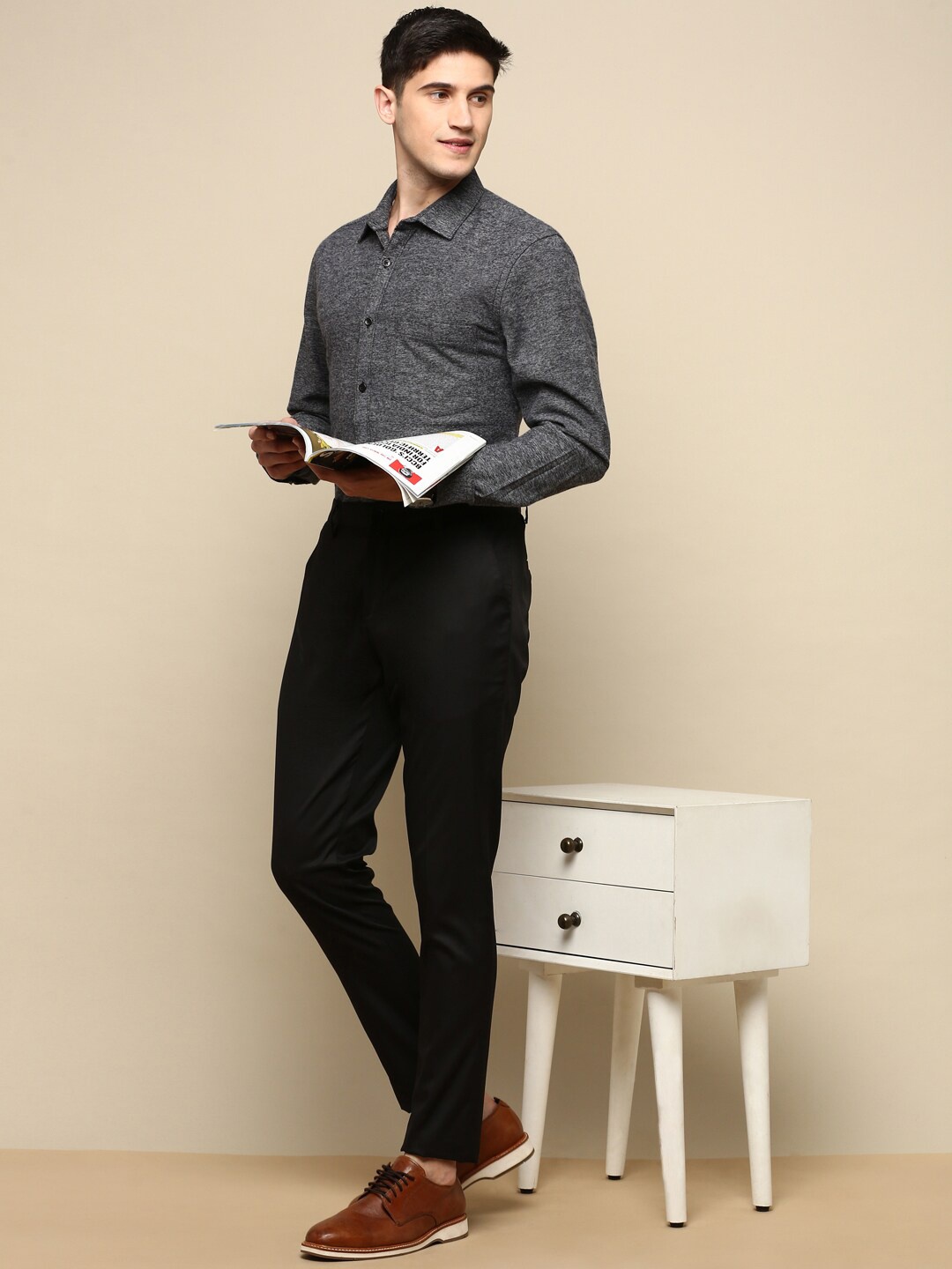 

INVICTUS Standard Slim Fit Cotton Formal Shirt, Grey