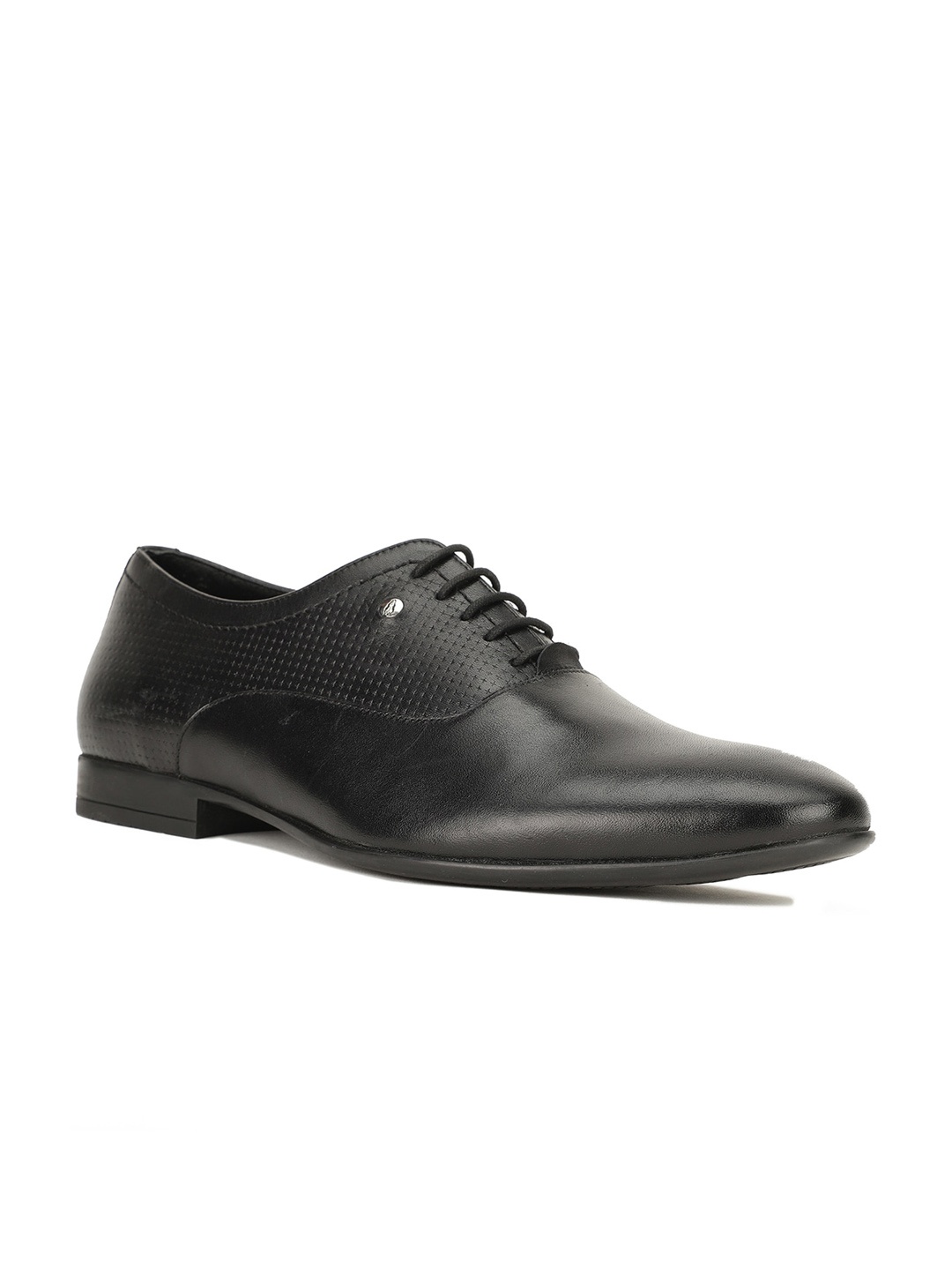 

Hush Puppies Men Textured Leather Formal Oxfords, Black