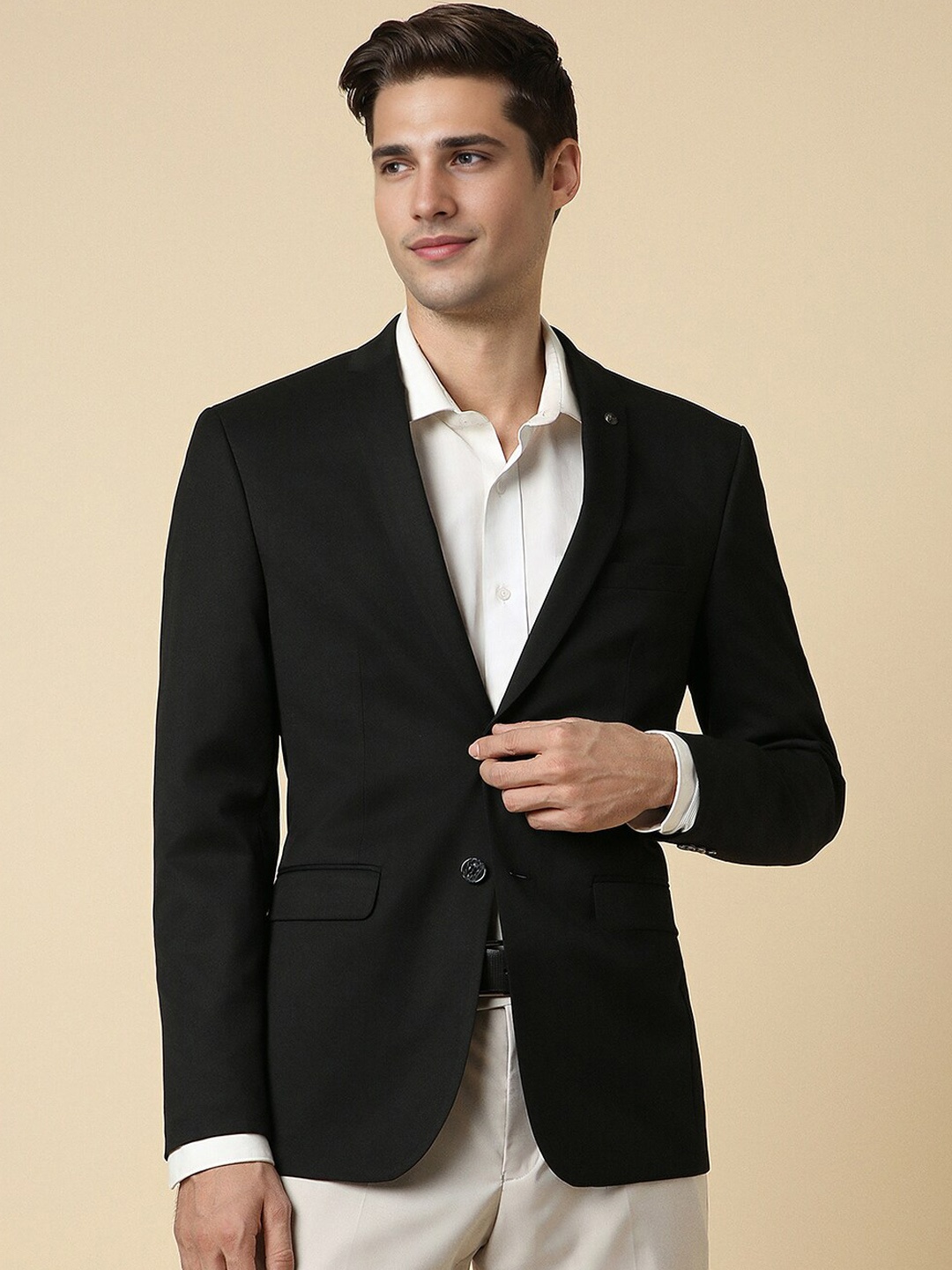 

Allen Solly Slim-Fit Single-Breasted Blazer, Black