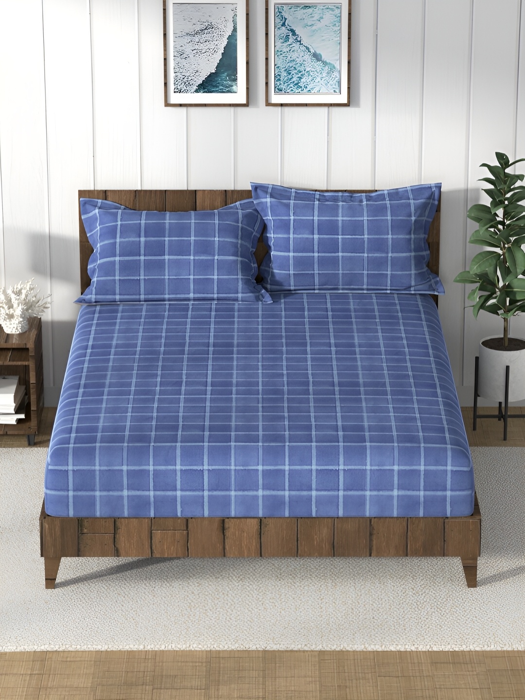 

Nautica Blue Geometric 160 TC Cotton Queen Bedsheet with 2 Pillow Covers