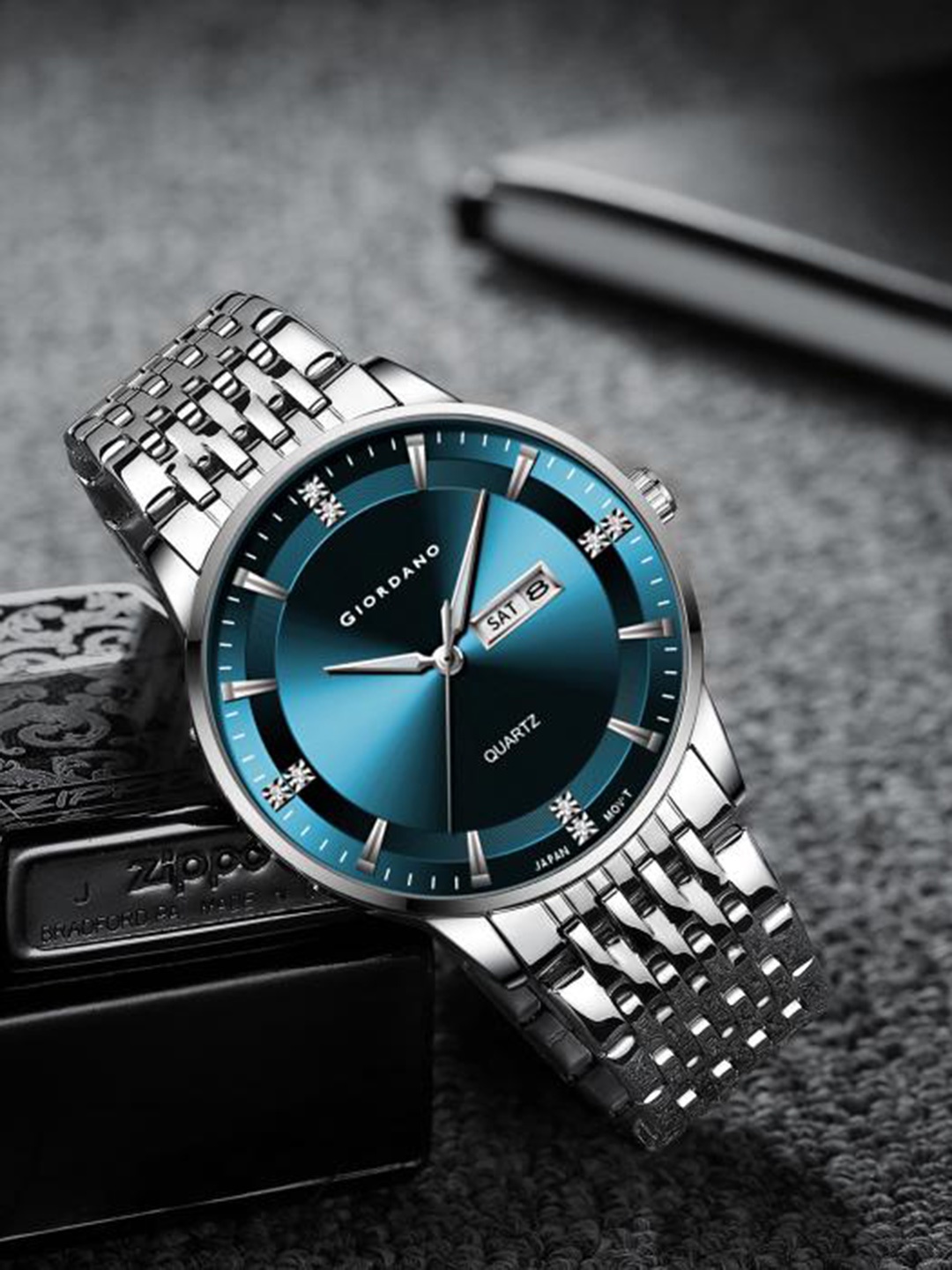 

GIORDANO Men Stainless Steel Bracelet Style Straps Analogue Watch GZ-50086-44, Blue