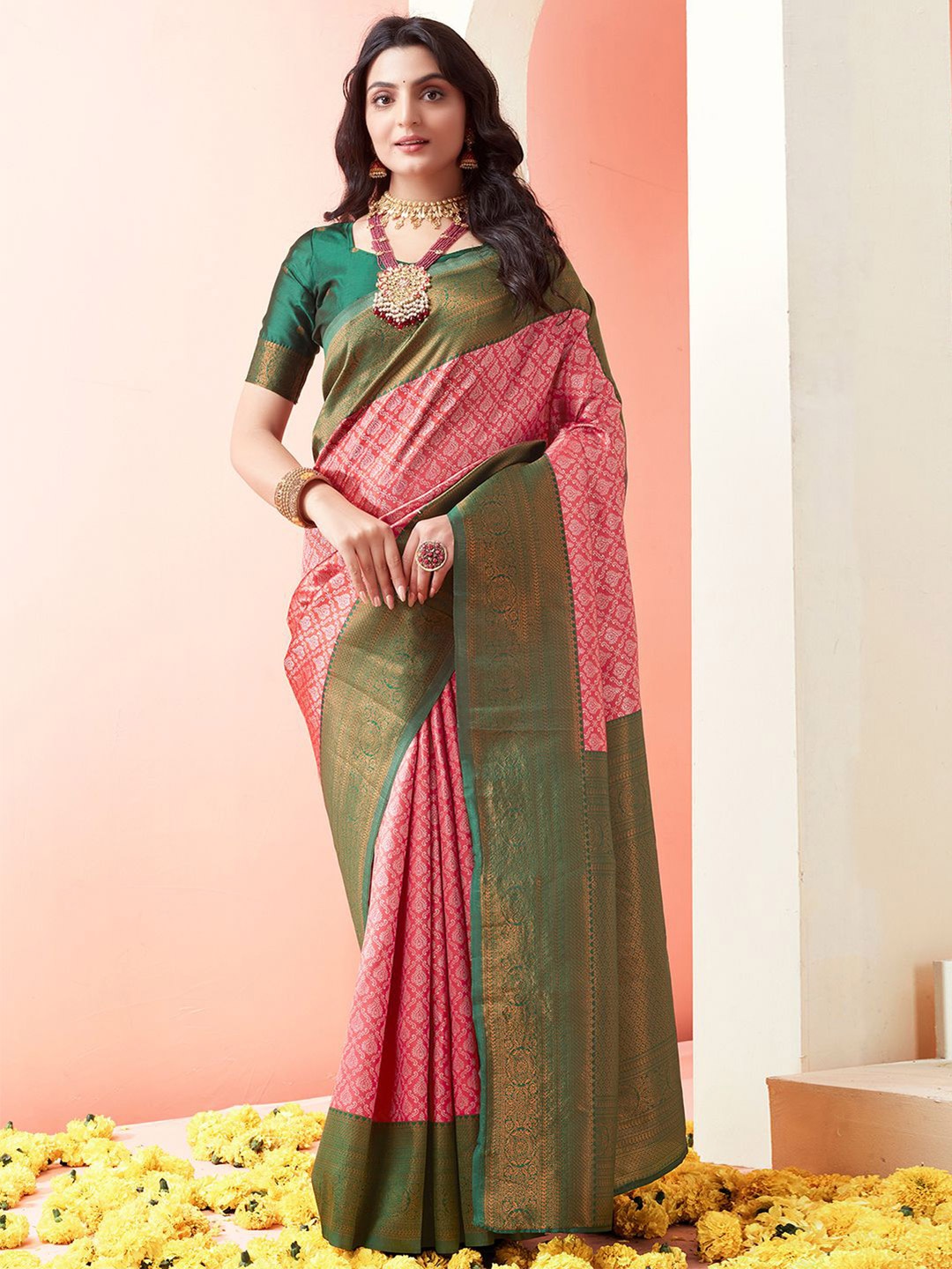 

Mitera Ethnic Motifs Woven Design Zari Art Silk Banarasi Saree, Pink