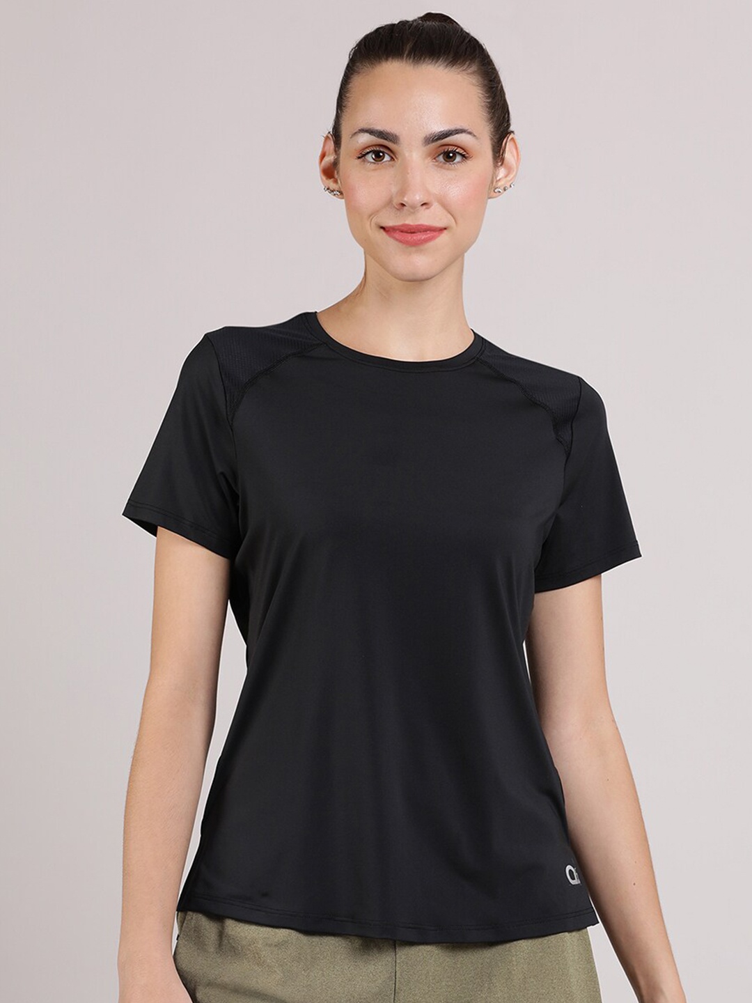 

Amante Round Neck Short Sleeves Energize Active T-shirt, Black