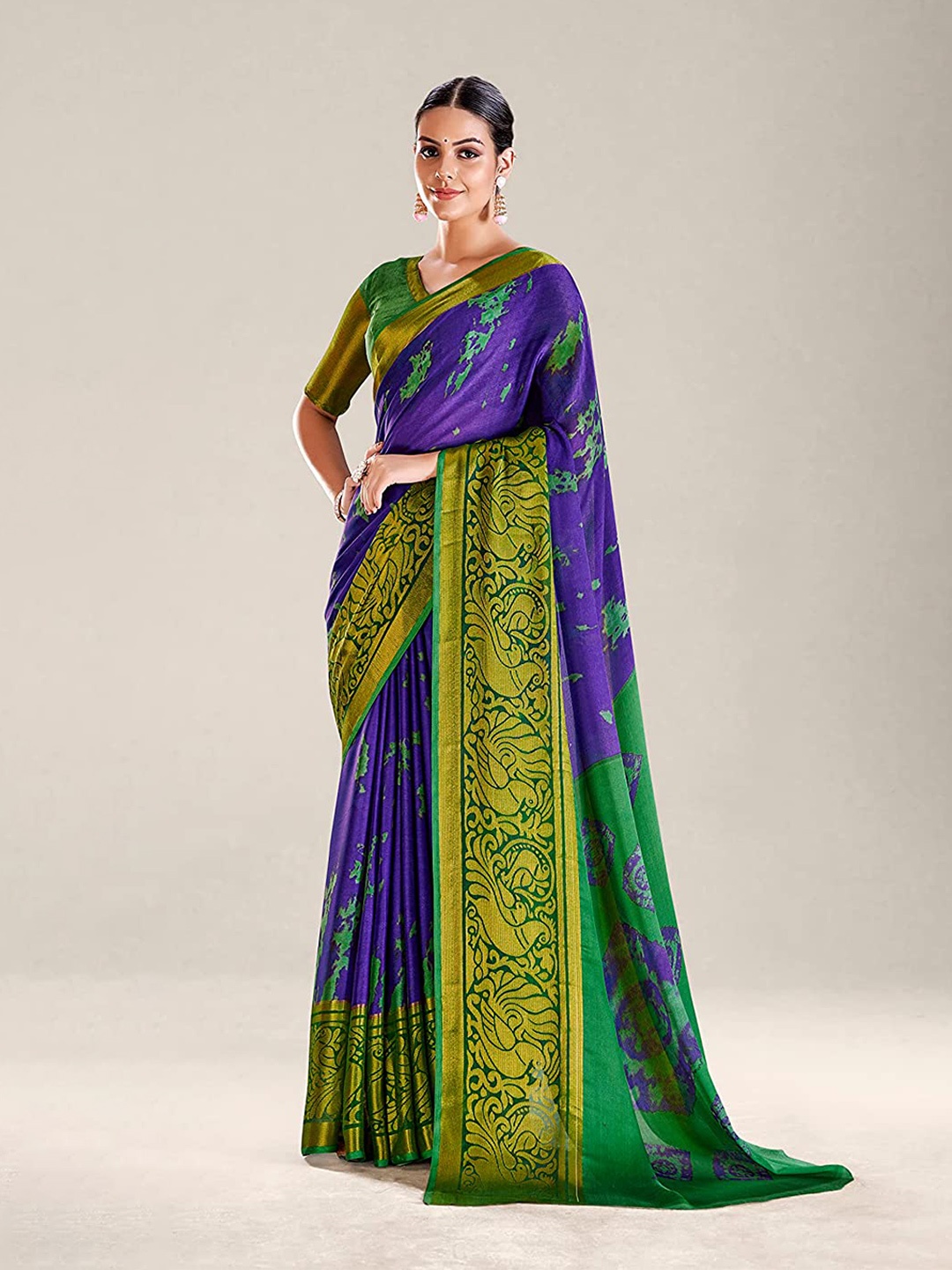 

Mitera Abstract Printed Zari Detail Saree, Blue