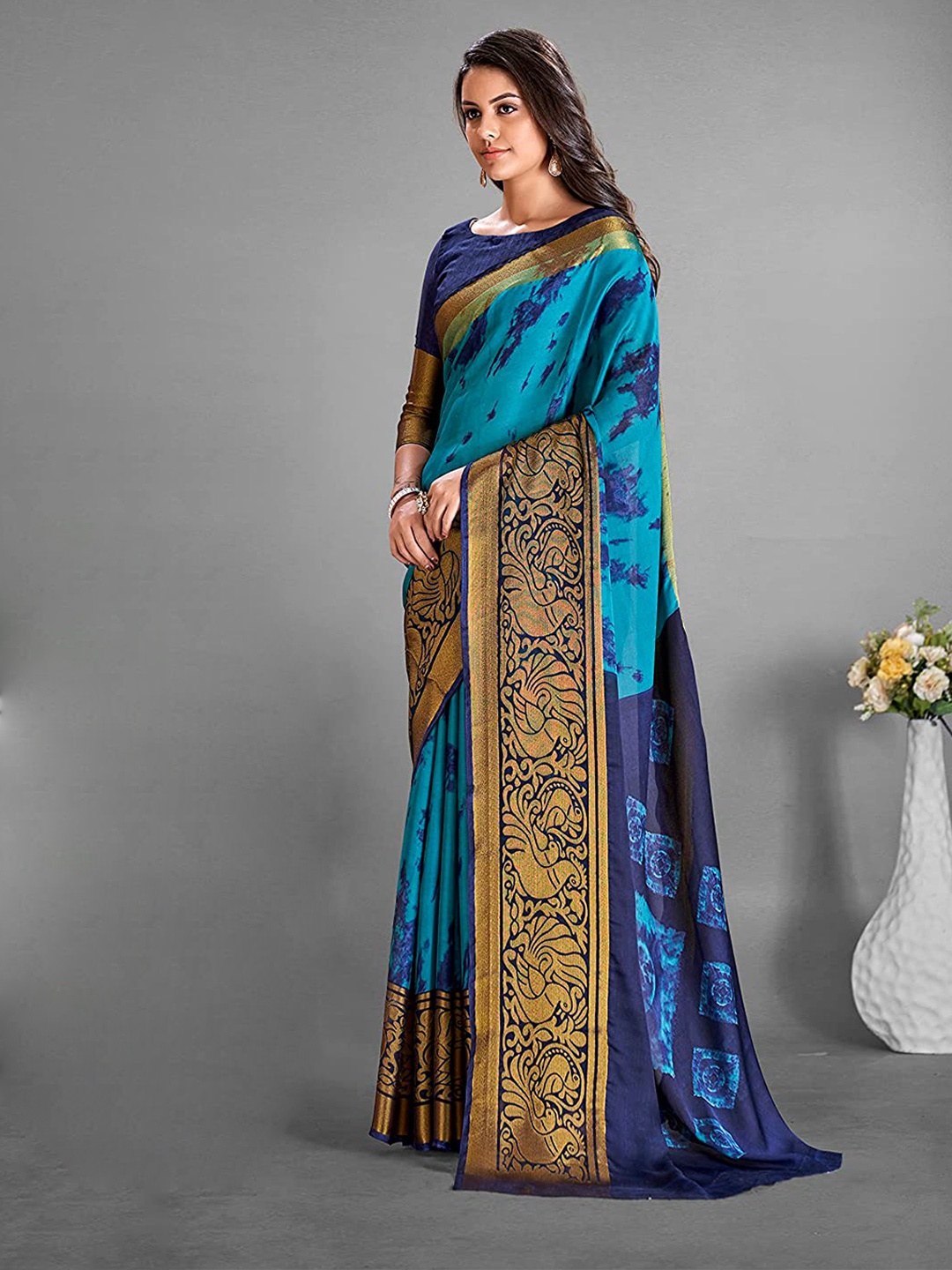 

Mitera Abstract Printed Zari Detail Saree, Blue