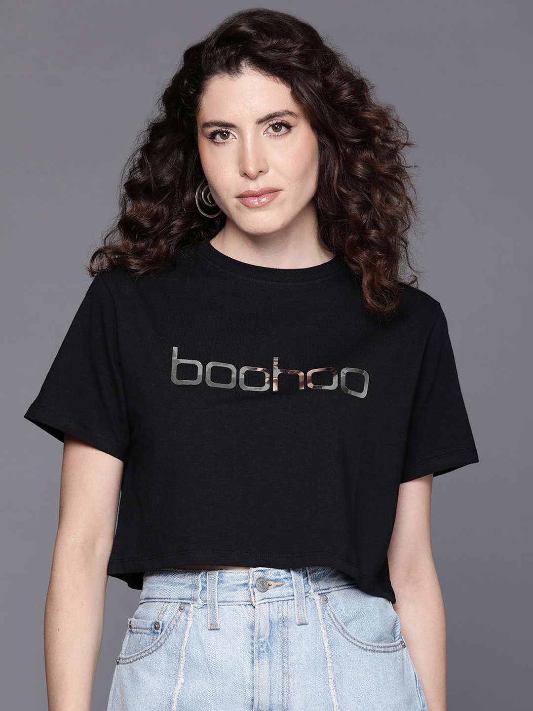 

Boohoo Logo Print Boxy Crop T-shirt, Black