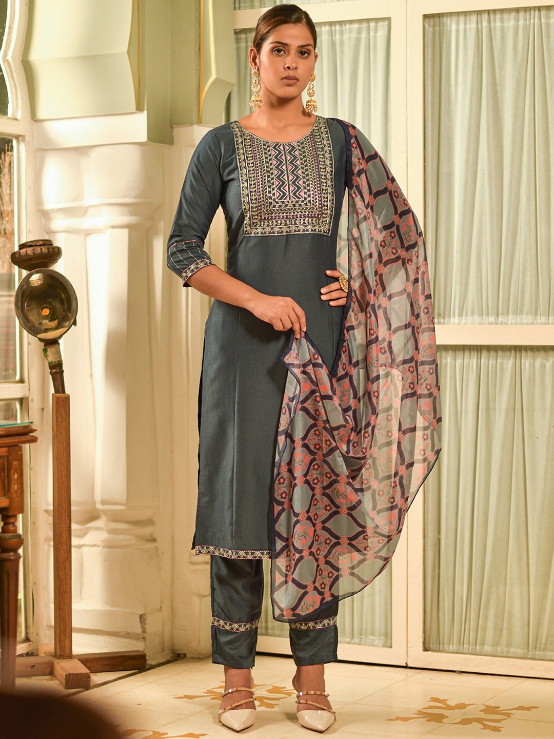 

KALINI Floral Embroidered Regular Sequinned Kurta With Trousers & Dupatta, Grey