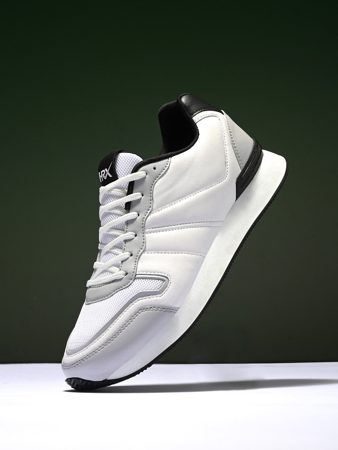 

HRX by Hrithik Roshan Men Lace Up Mesh Sneakers, Off white