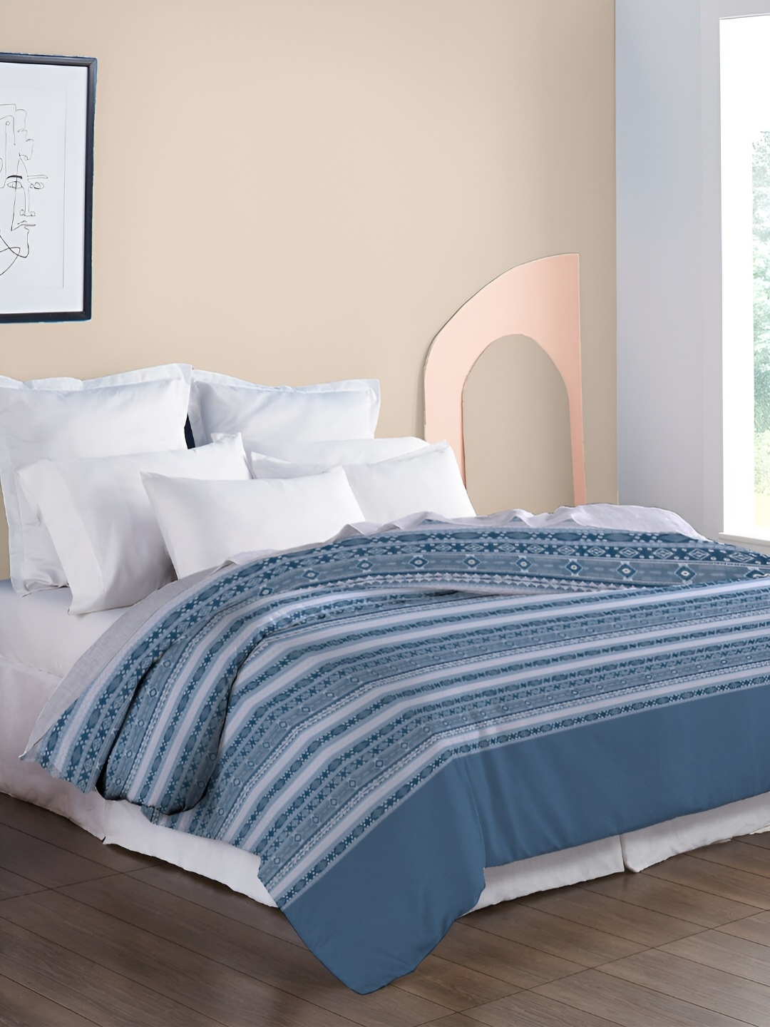 

MYTRIDENT Blue & Grey Geometric 200 GSM Mild Winter Double Bed Comforter