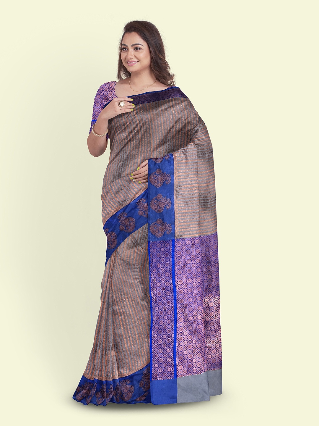 

Muskan Fashion Ethnic Motifs Woven Design Zari Banarasi Saree, Beige