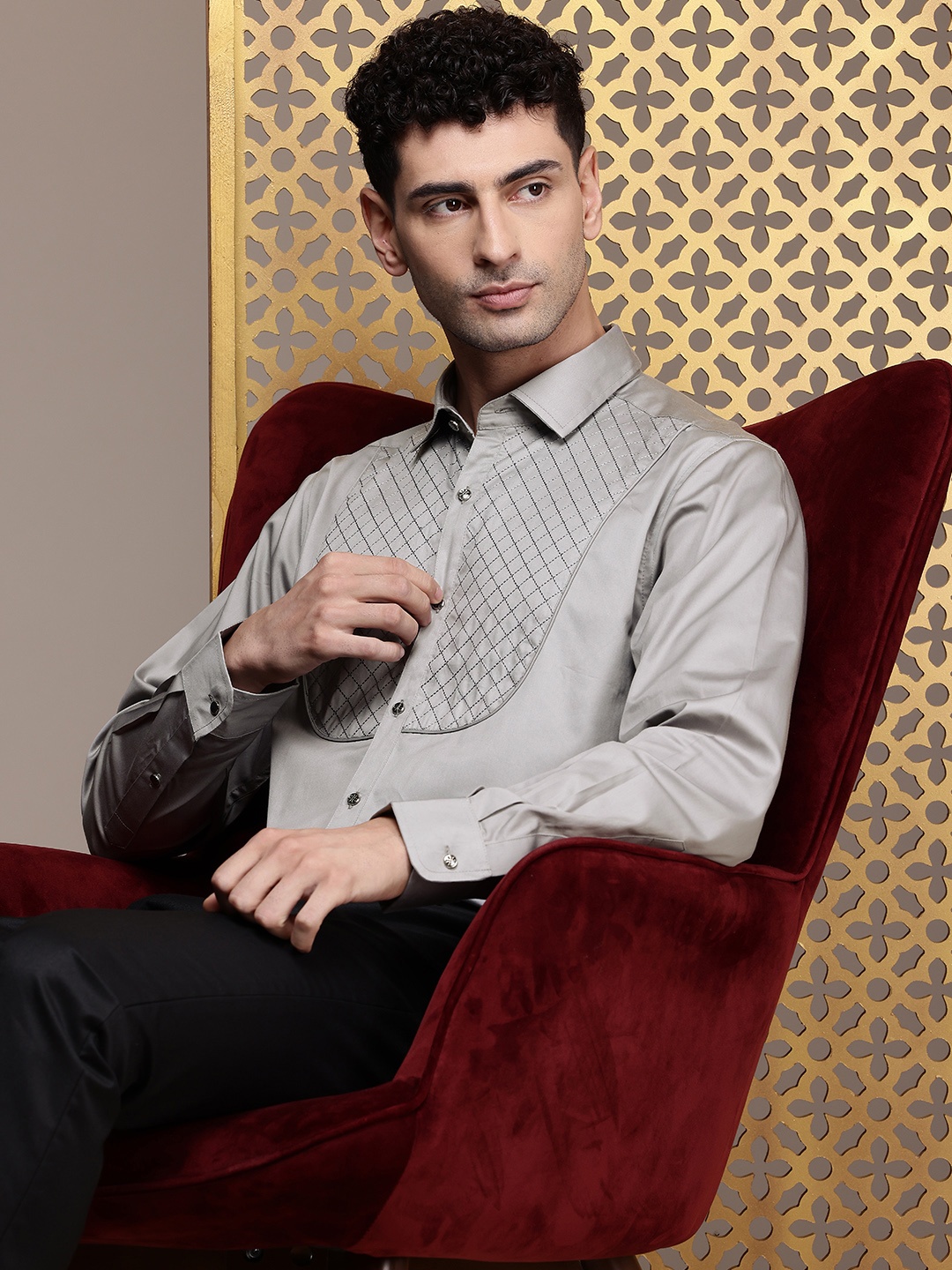 

House of Pataudi Opaque Pure Cotton Party Shirt, Grey